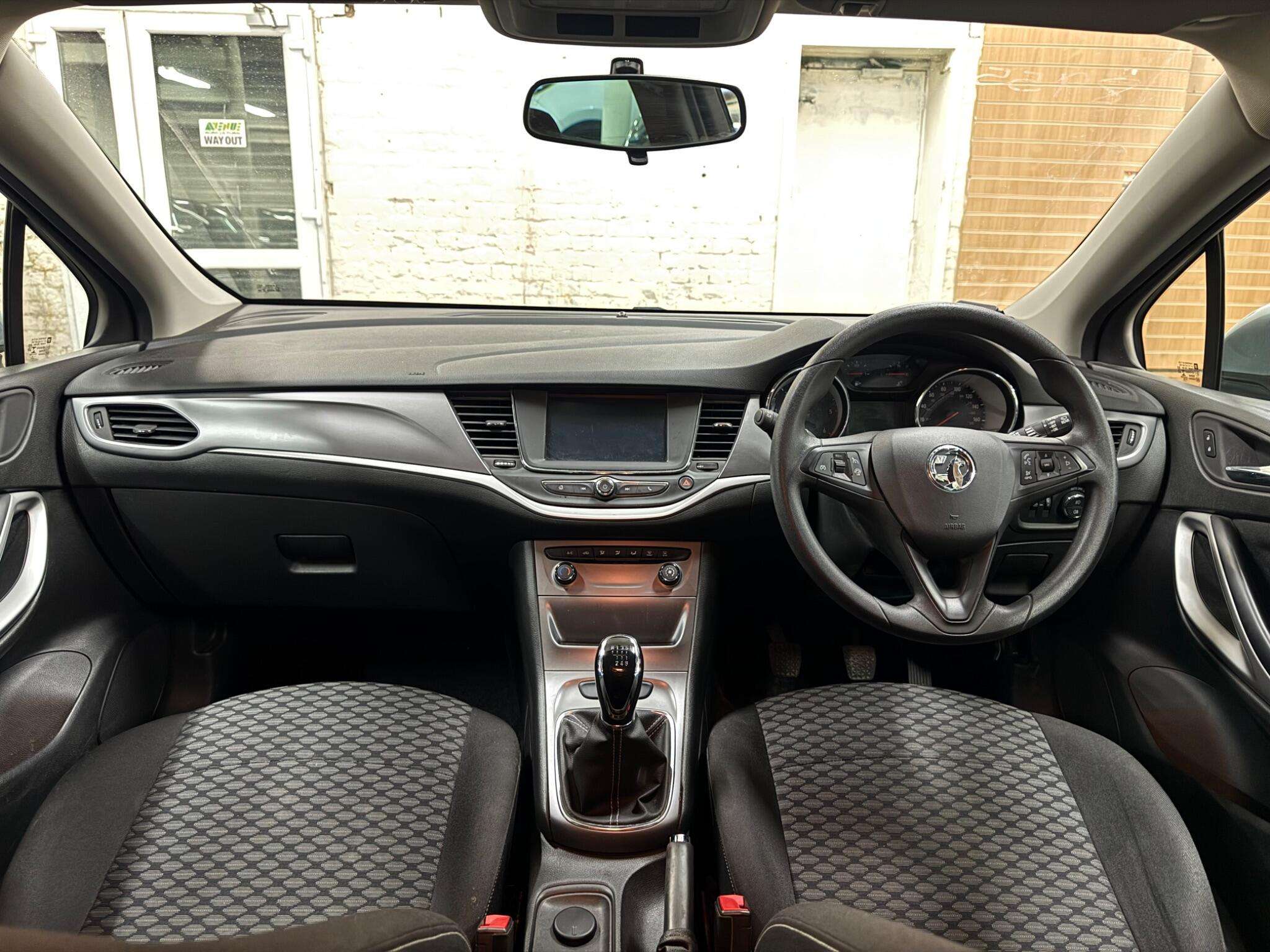 2018 VAUXHALL ASTRA 2018 VAUXHALL ASTRA