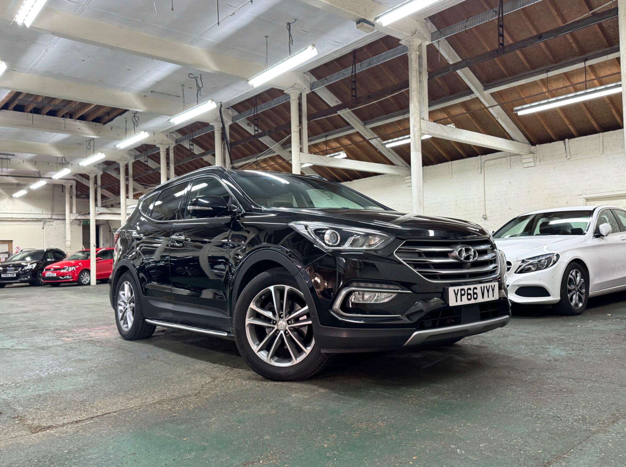 A 2016 HYUNDAI SANTA FE 2.2 CRDi Blue Drive Premium SE Auto 4WD Euro 6 (s/s) 5dr (7 Seat) A 2016 HYUNDAI SANTA FE 2.2 CRDi Blue Drive Premium SE Auto 4WD Euro 6 (s/s) 5dr (7 Seat)