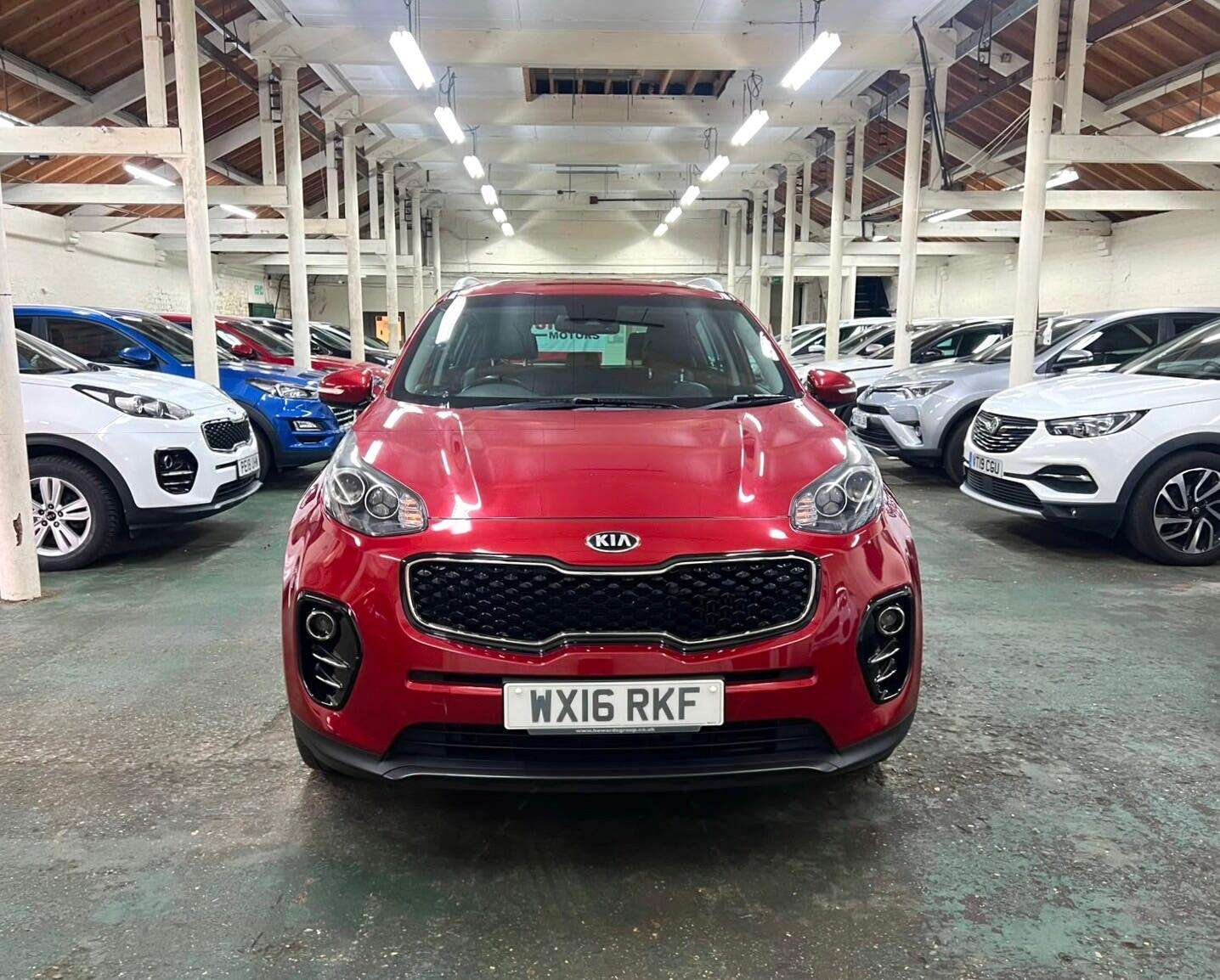A 2016 KIA SPORTAGE 1.7 CRDi 3 Euro 6 (s/s) 5dr A 2016 KIA SPORTAGE 1.7 CRDi 3 Euro 6 (s/s) 5dr