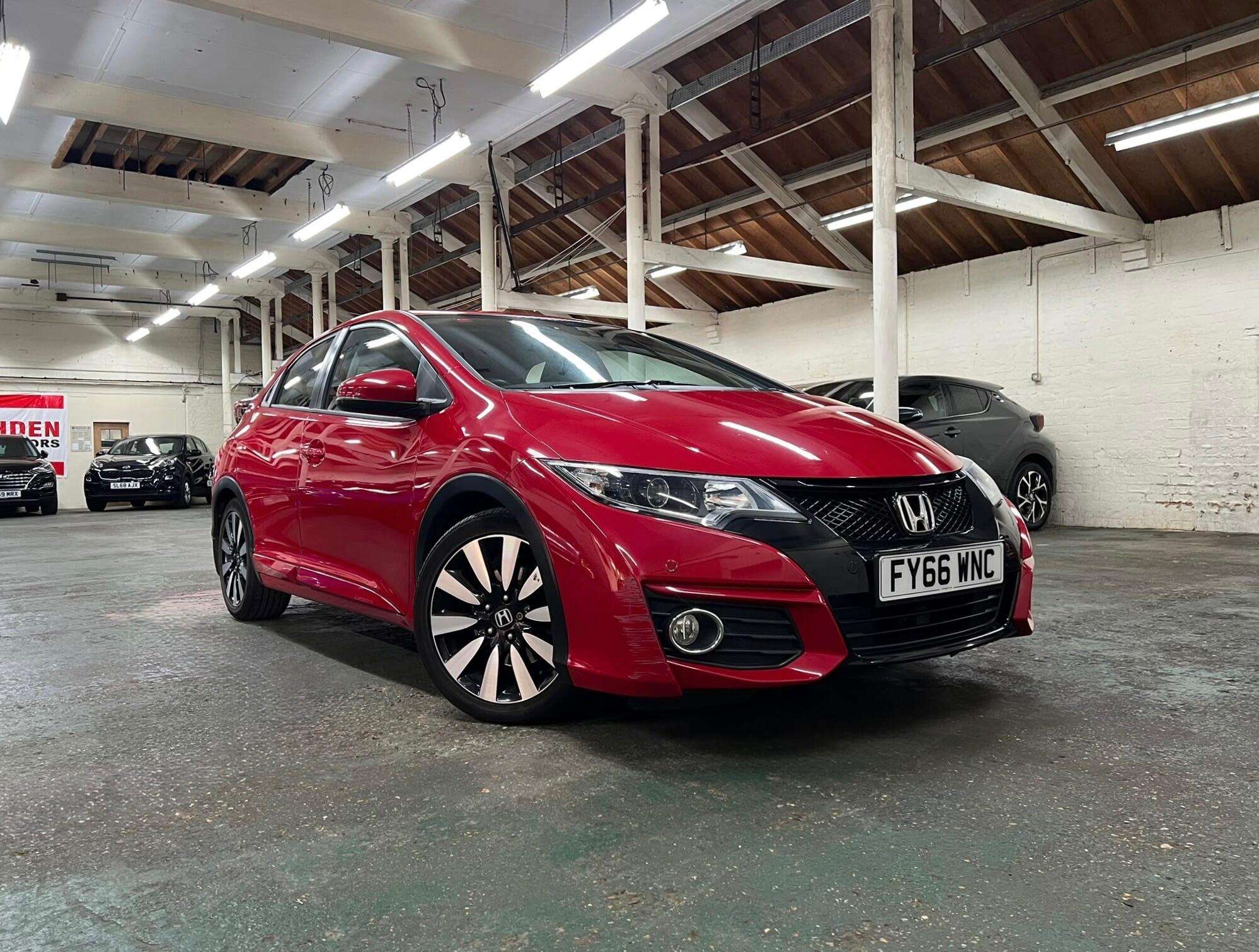 A 2016 HONDA CIVIC 1.8 i-VTEC SE Plus (Navi) Euro 6 (s/s) 5dr A 2016 HONDA CIVIC 1.8 i-VTEC SE Plus (Navi) Euro 6 (s/s) 5dr