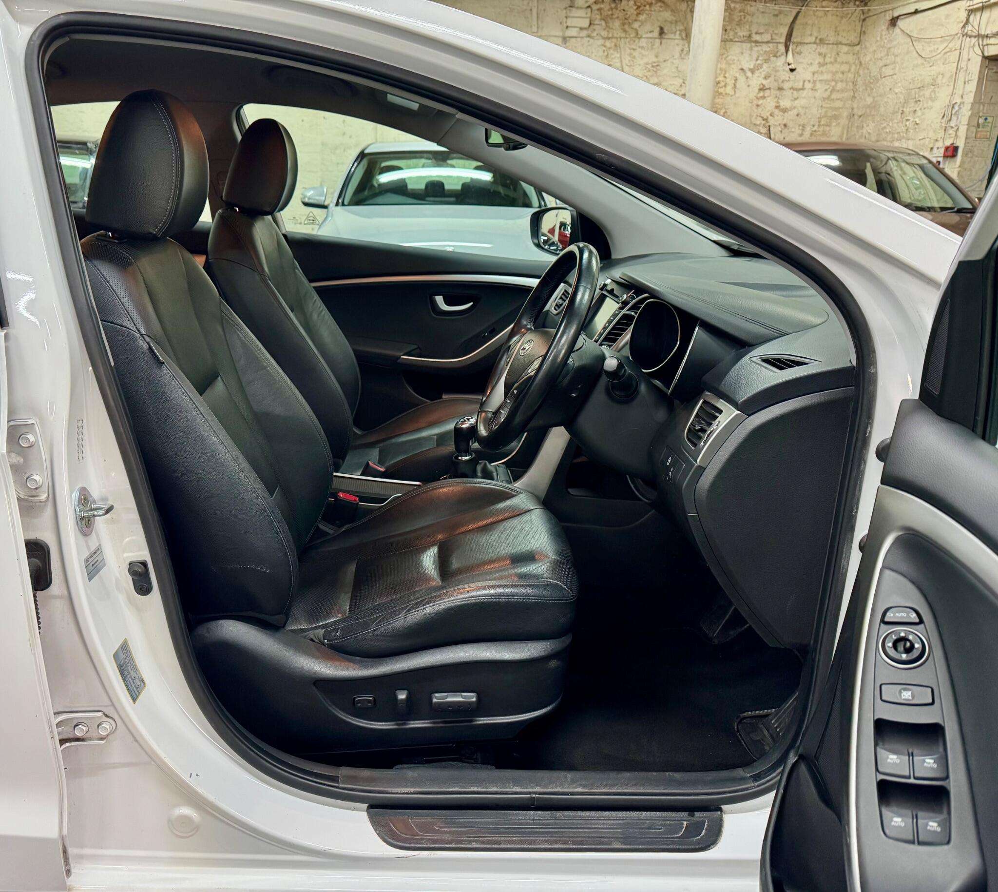 2016 HYUNDAI I30 2016 HYUNDAI I30