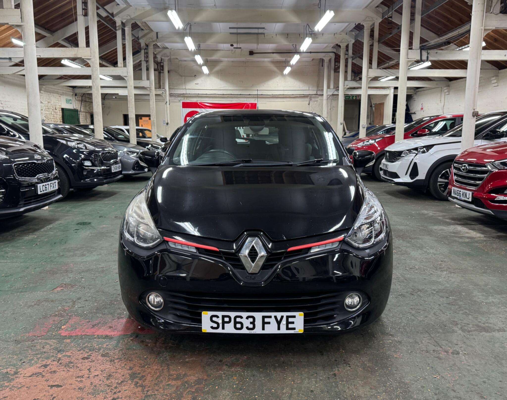 2013 RENAULT CLIO 2013 RENAULT CLIO