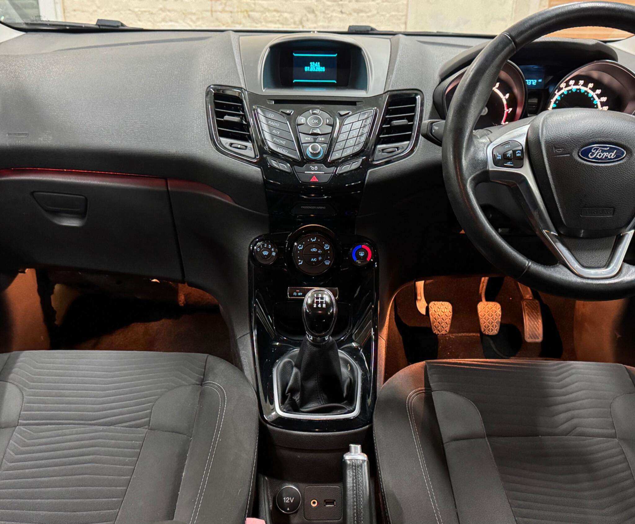 2015 FORD FIESTA 2015 FORD FIESTA