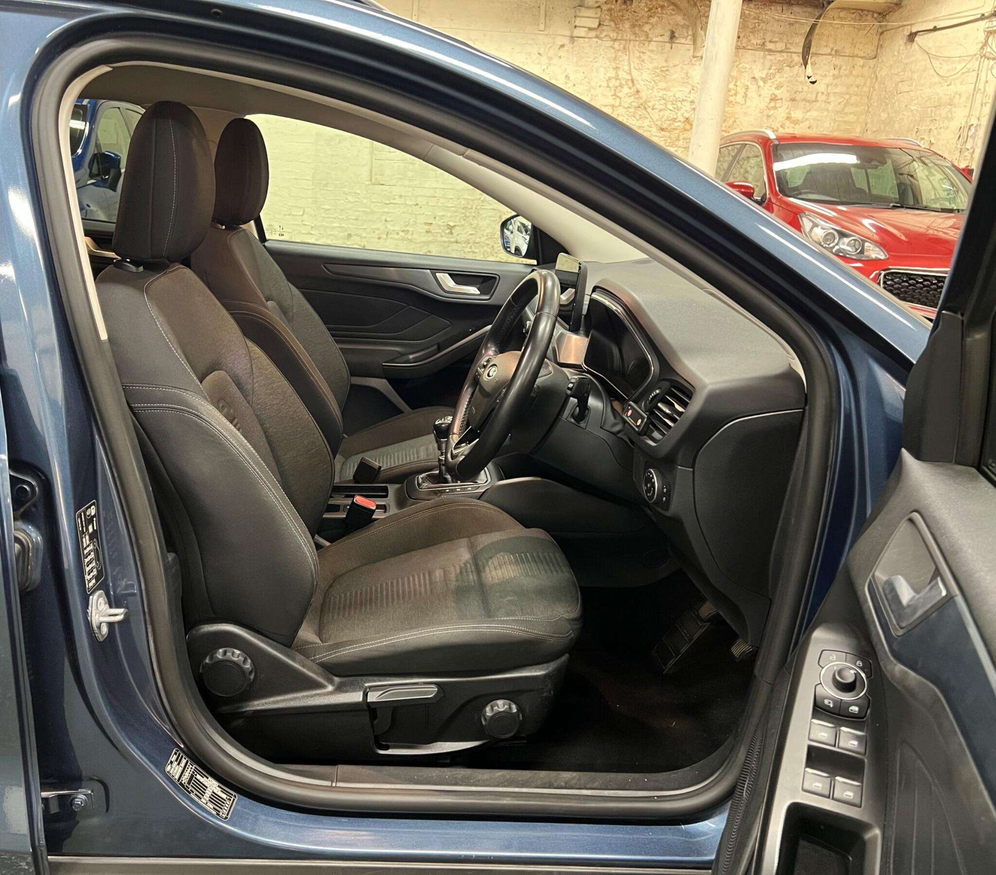 2021 FORD FOCUS 2021 FORD FOCUS