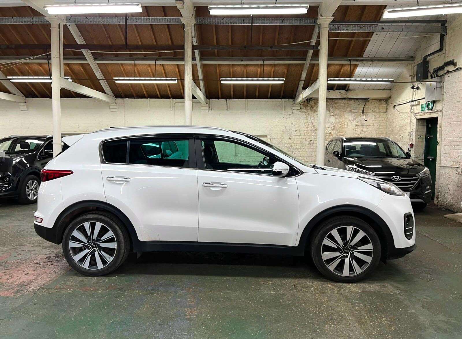 2017 KIA SPORTAGE 2017 KIA SPORTAGE