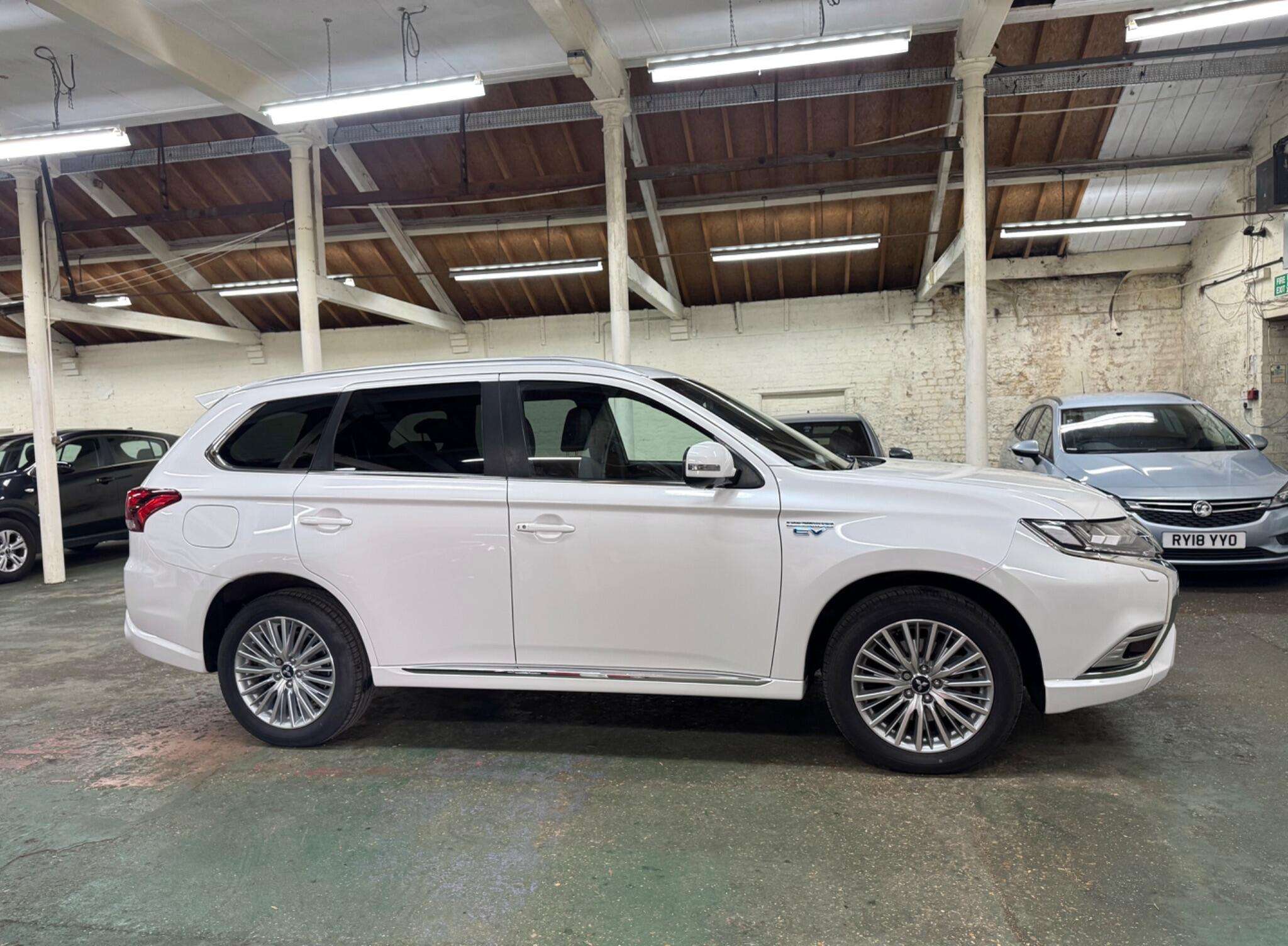 2018 MITSUBISHI OUTLANDER 2018 MITSUBISHI OUTLANDER