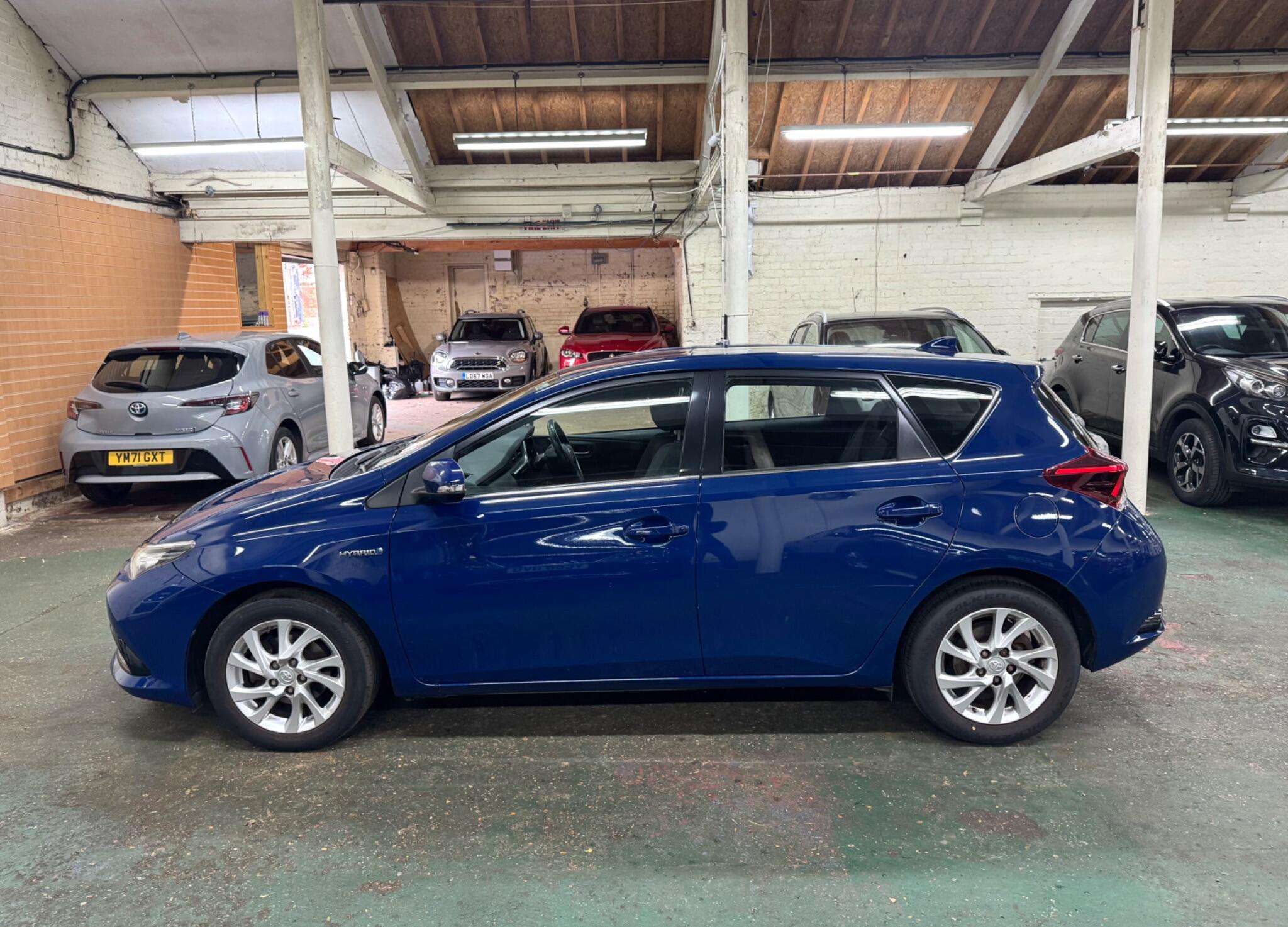 2018 TOYOTA AURIS 2018 TOYOTA AURIS