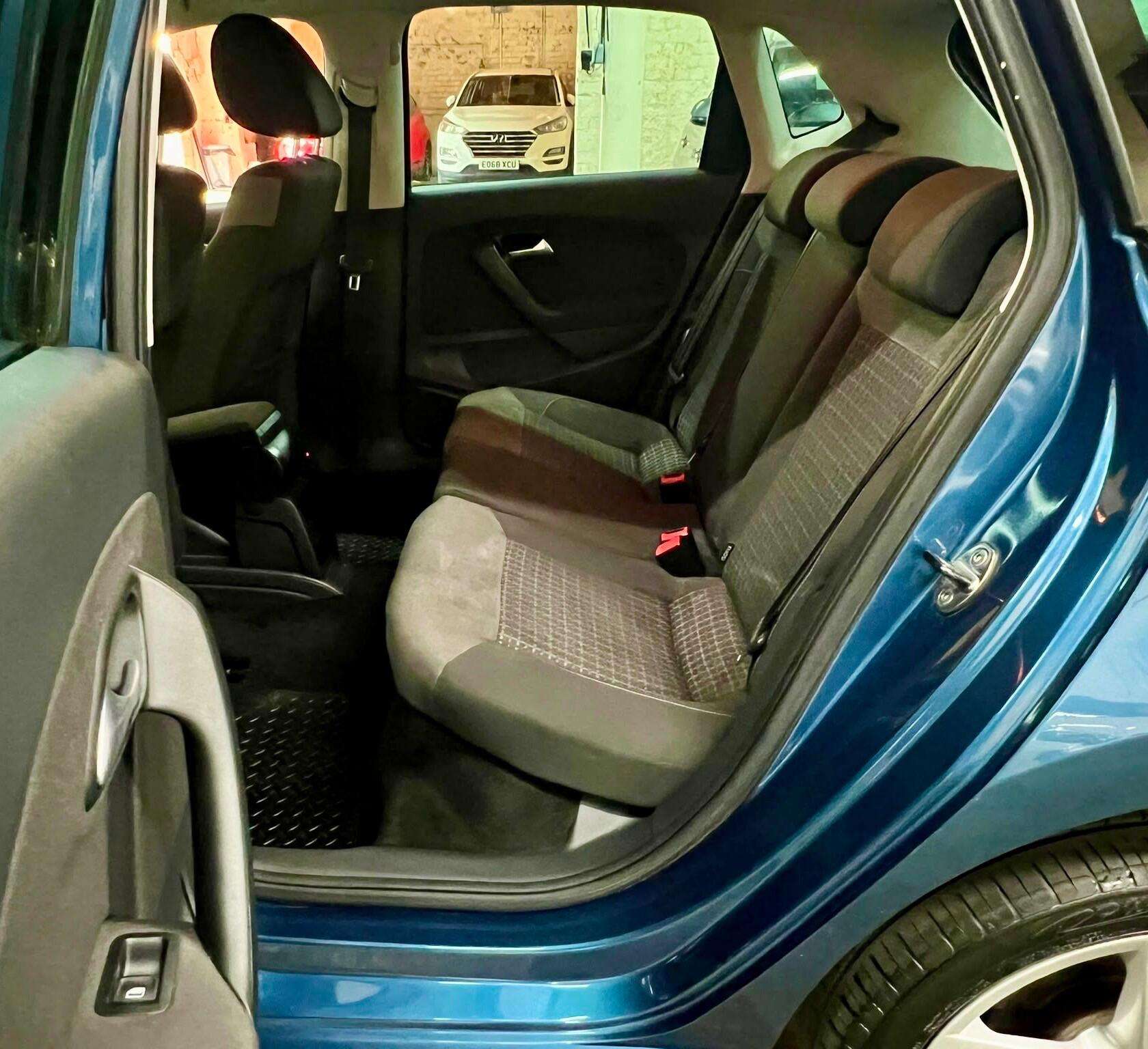2015 VOLKSWAGEN POLO 2015 VOLKSWAGEN POLO