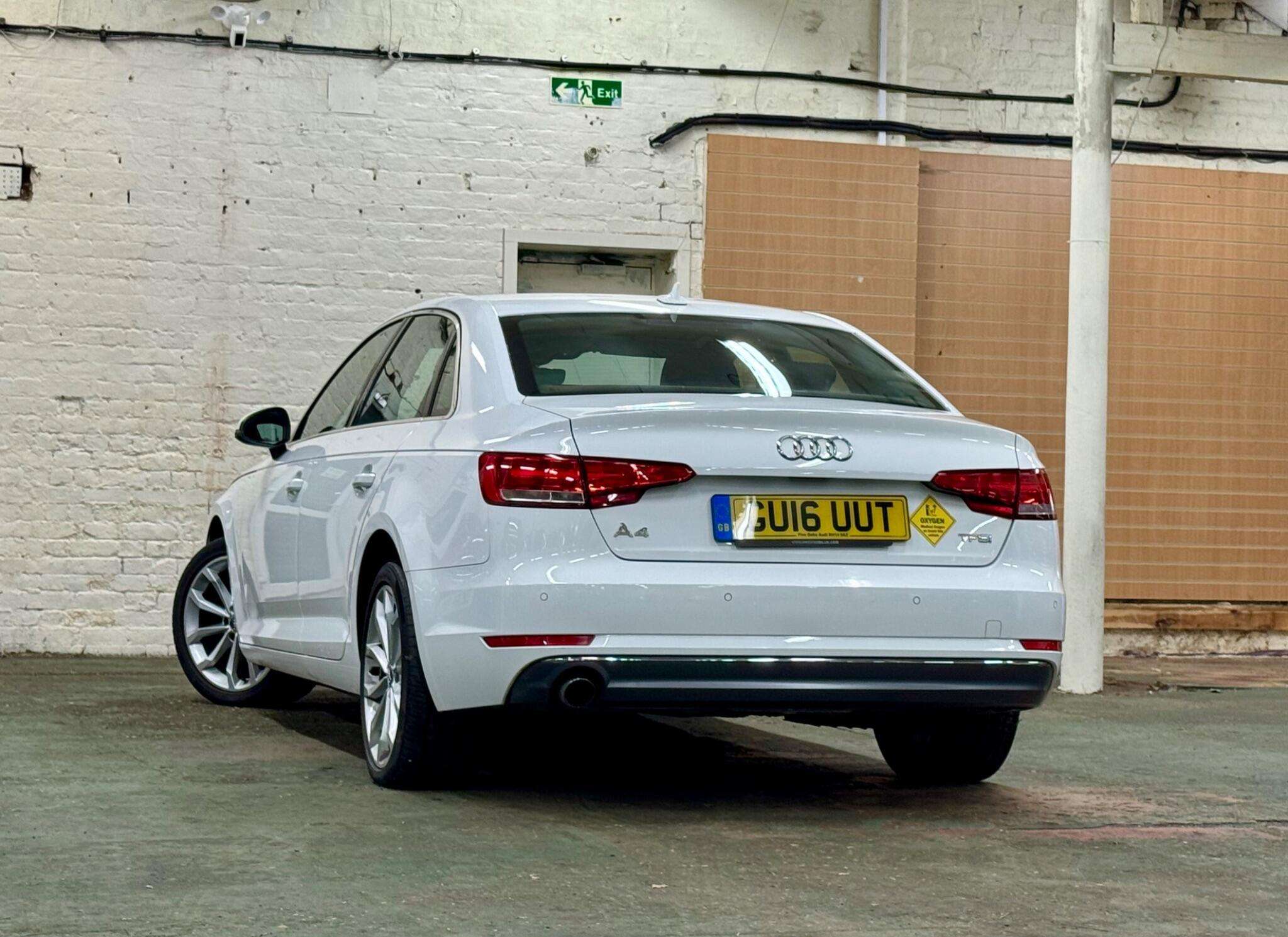 2016 AUDI A4 2016 AUDI A4