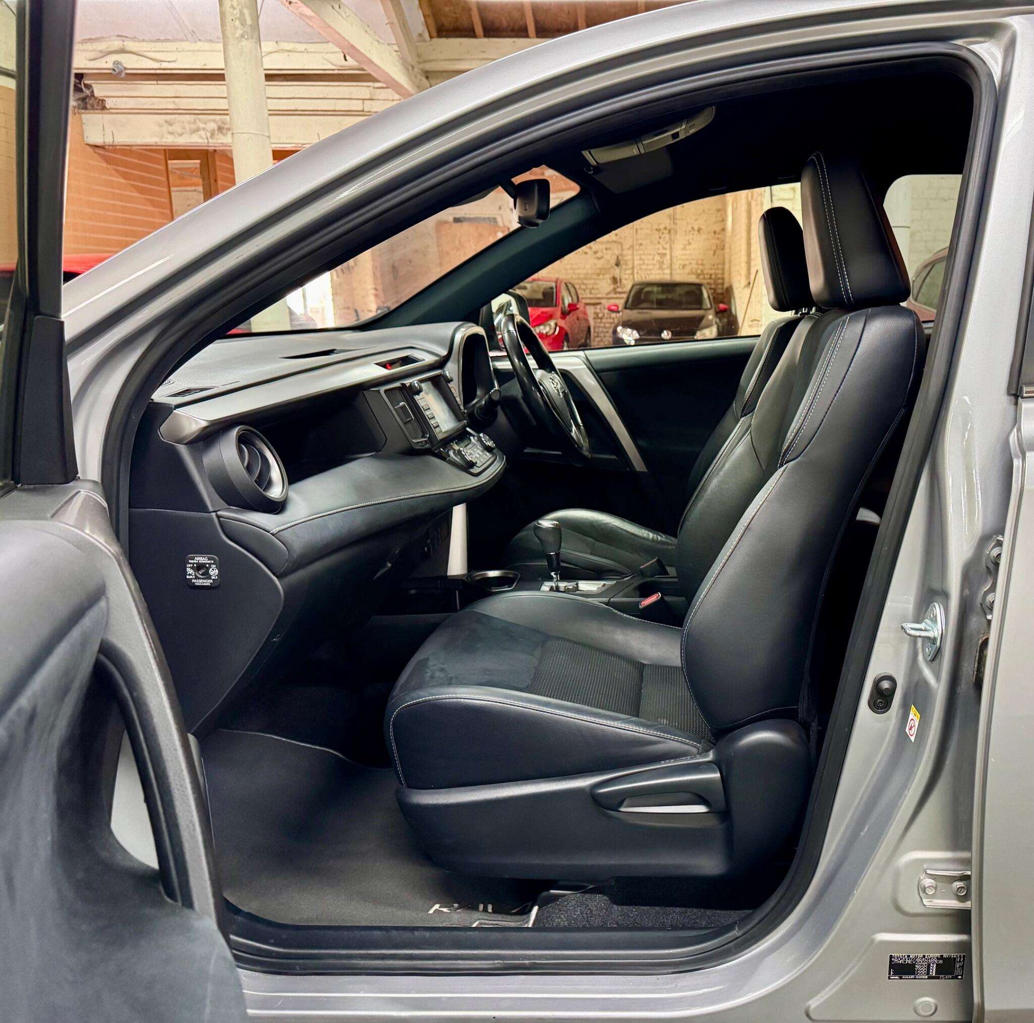 2018 TOYOTA RAV4 2018 TOYOTA RAV4