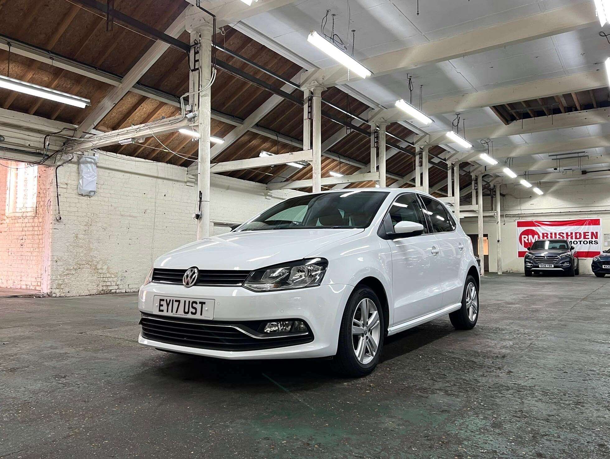 A 2017 VOLKSWAGEN POLO 1.2 TSI BlueMotion Tech Match Edition Euro 6 (s/s) 5dr A 2017 VOLKSWAGEN POLO 1.2 TSI BlueMotion Tech Match Edition Euro 6 (s/s) 5dr