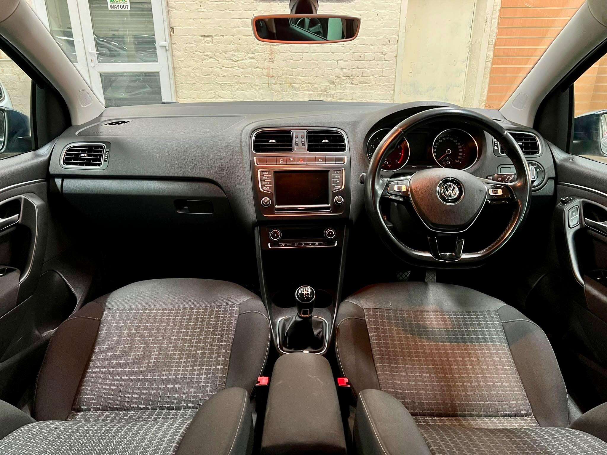 2015 VOLKSWAGEN POLO 2015 VOLKSWAGEN POLO