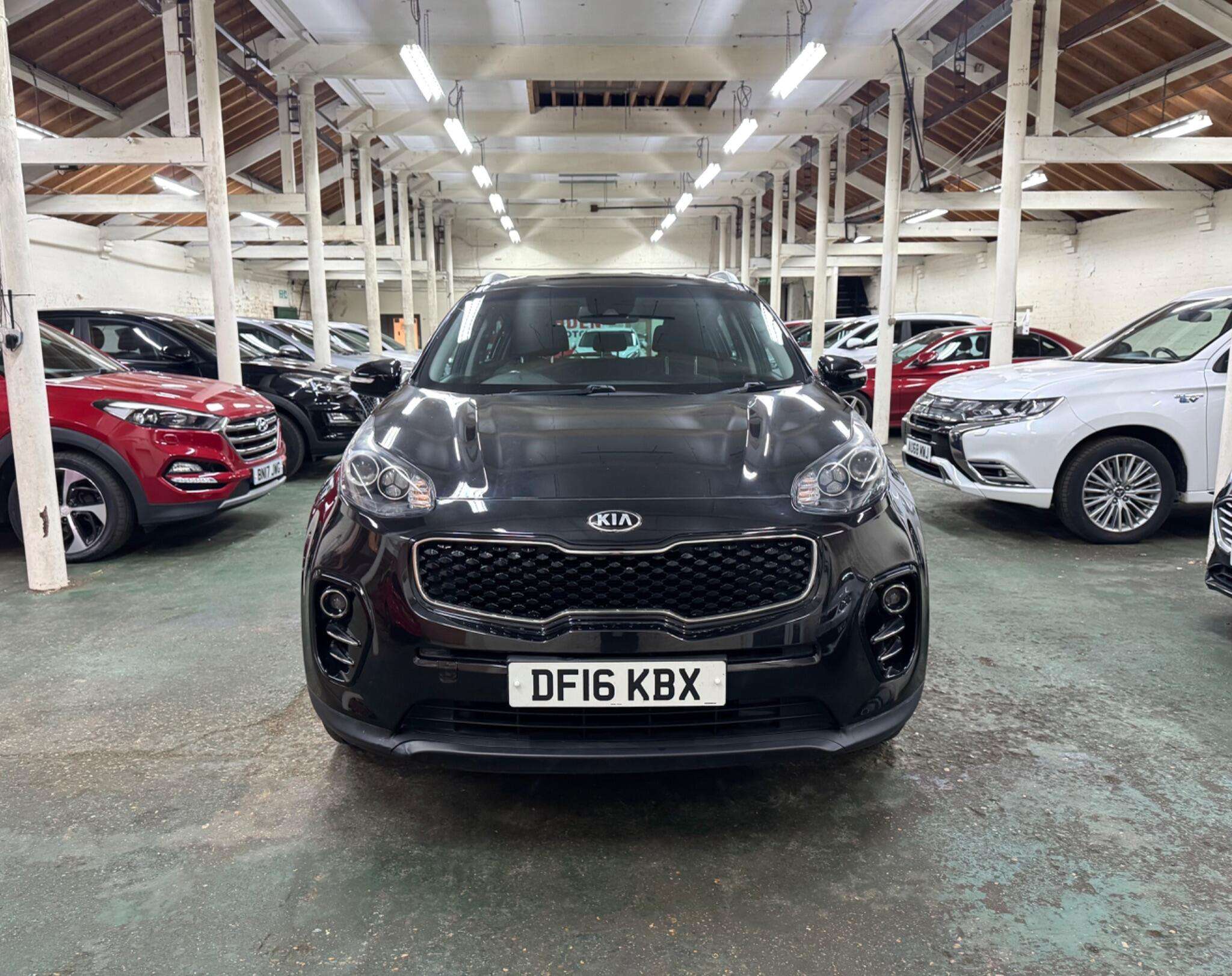 A 2016 KIA SPORTAGE 1.6 GDi 2 Euro 6 (s/s) 5dr A 2016 KIA SPORTAGE 1.6 GDi 2 Euro 6 (s/s) 5dr