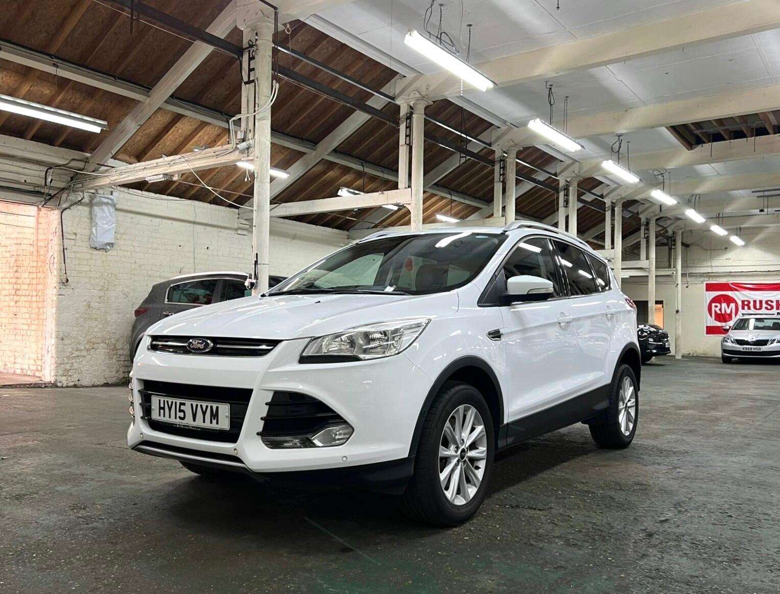 A 2015 FORD KUGA 2.0 TDCi Titanium 2WD Euro 6 (s/s) 5dr A 2015 FORD KUGA 2.0 TDCi Titanium 2WD Euro 6 (s/s) 5dr