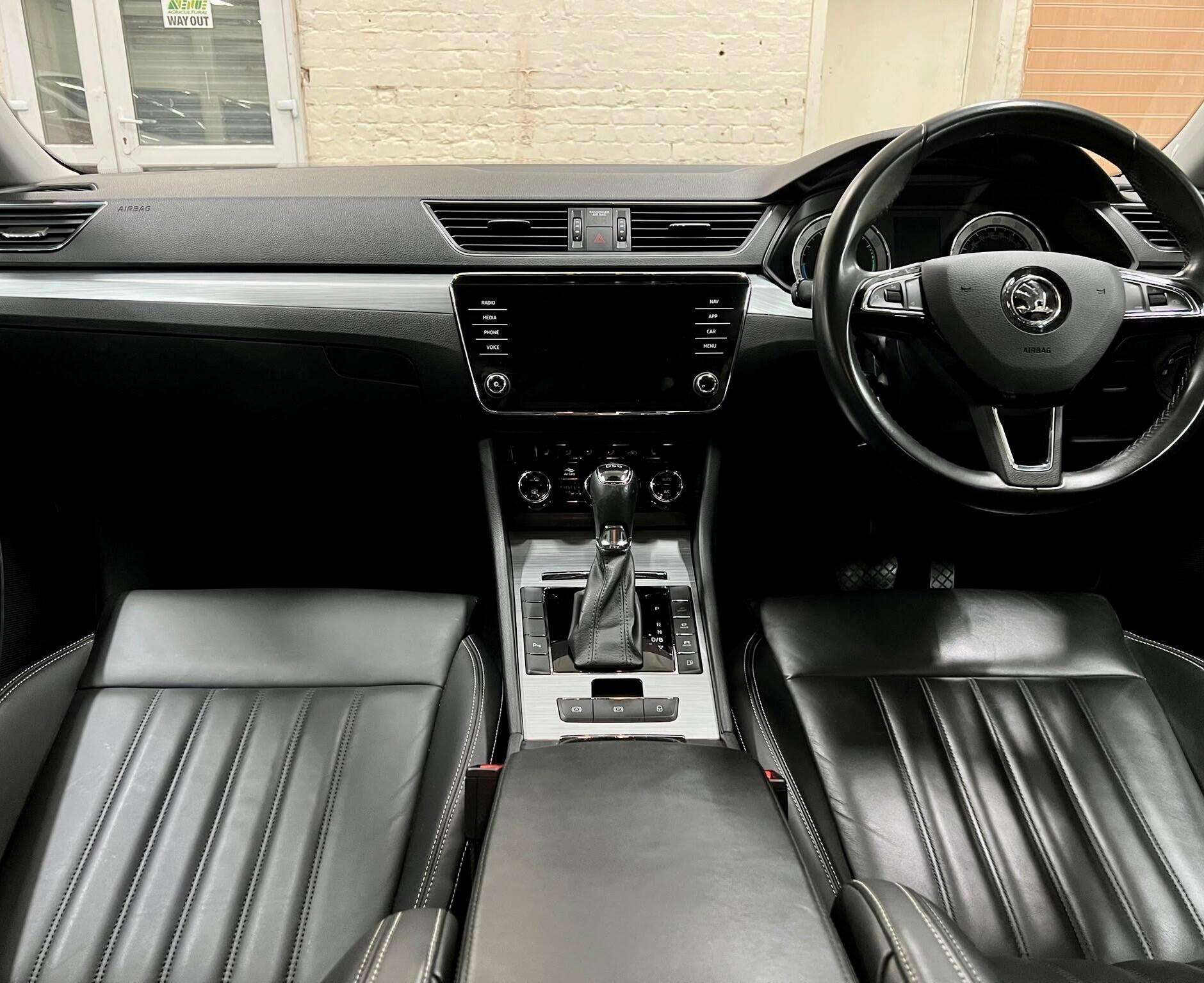 2020 SKODA SUPERB 2020 SKODA SUPERB