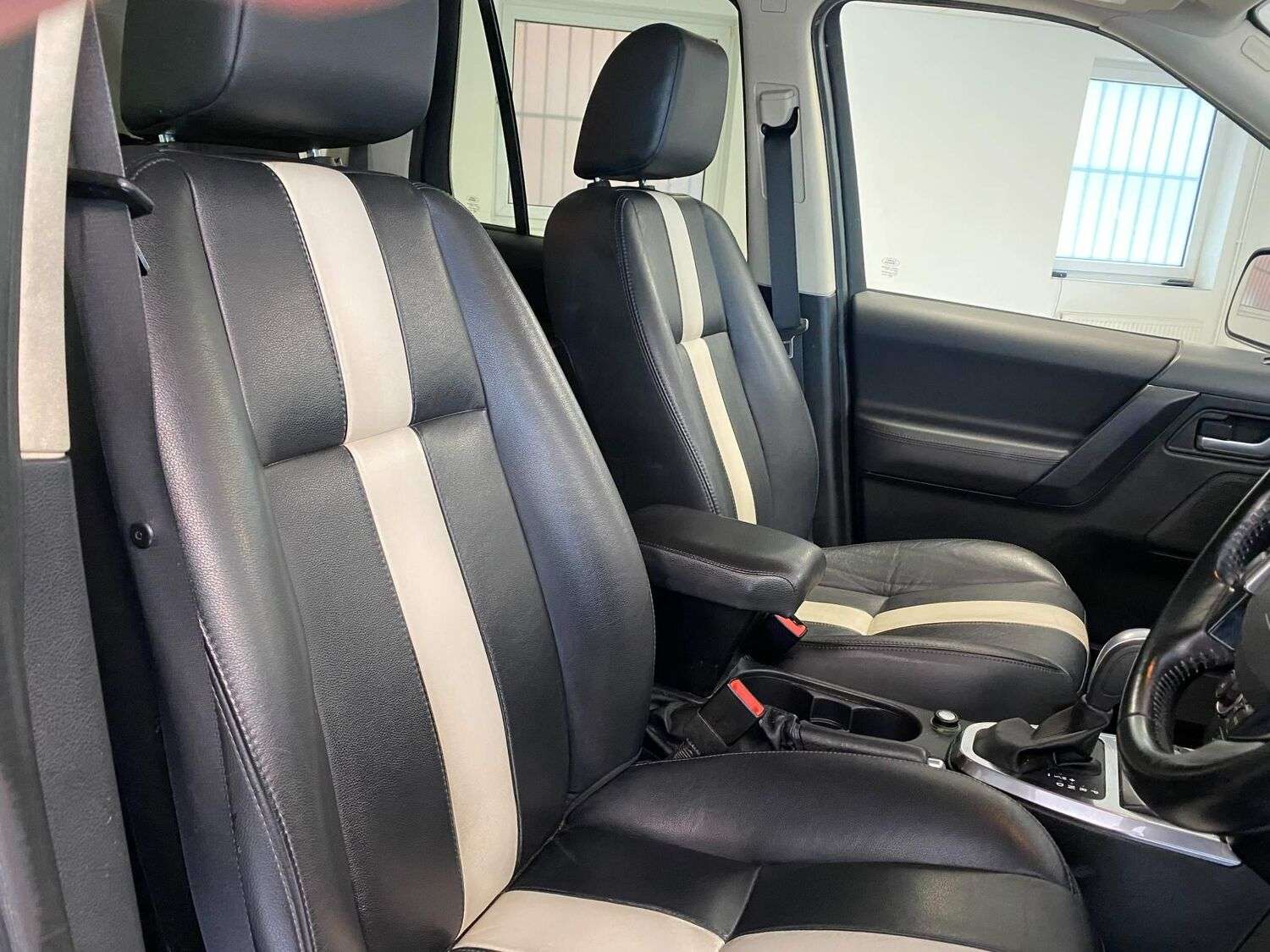 2011 LAND ROVER FREELANDER 2 2011 LAND ROVER FREELANDER 2