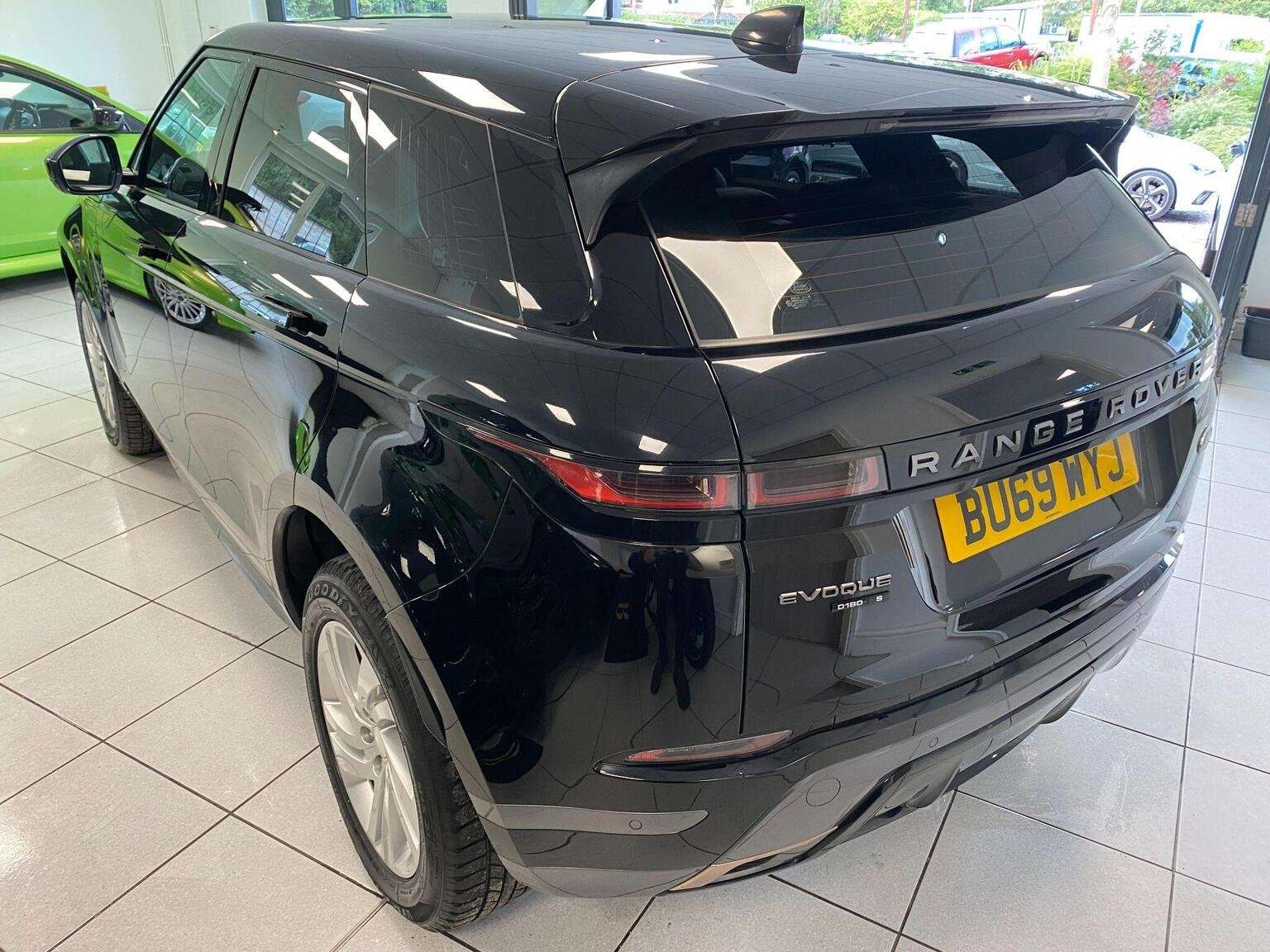 2019 LAND ROVER RANGE ROVER EVOQUE 2019 LAND ROVER RANGE ROVER EVOQUE