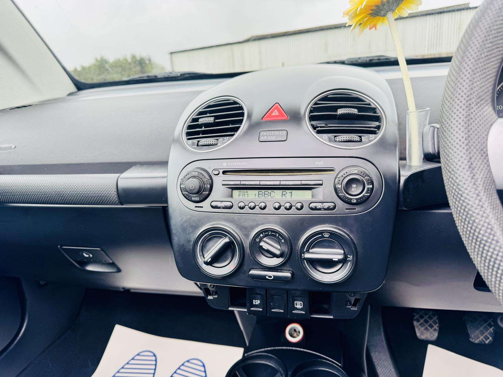 2010 VOLKSWAGEN BEETLE 2010 VOLKSWAGEN BEETLE