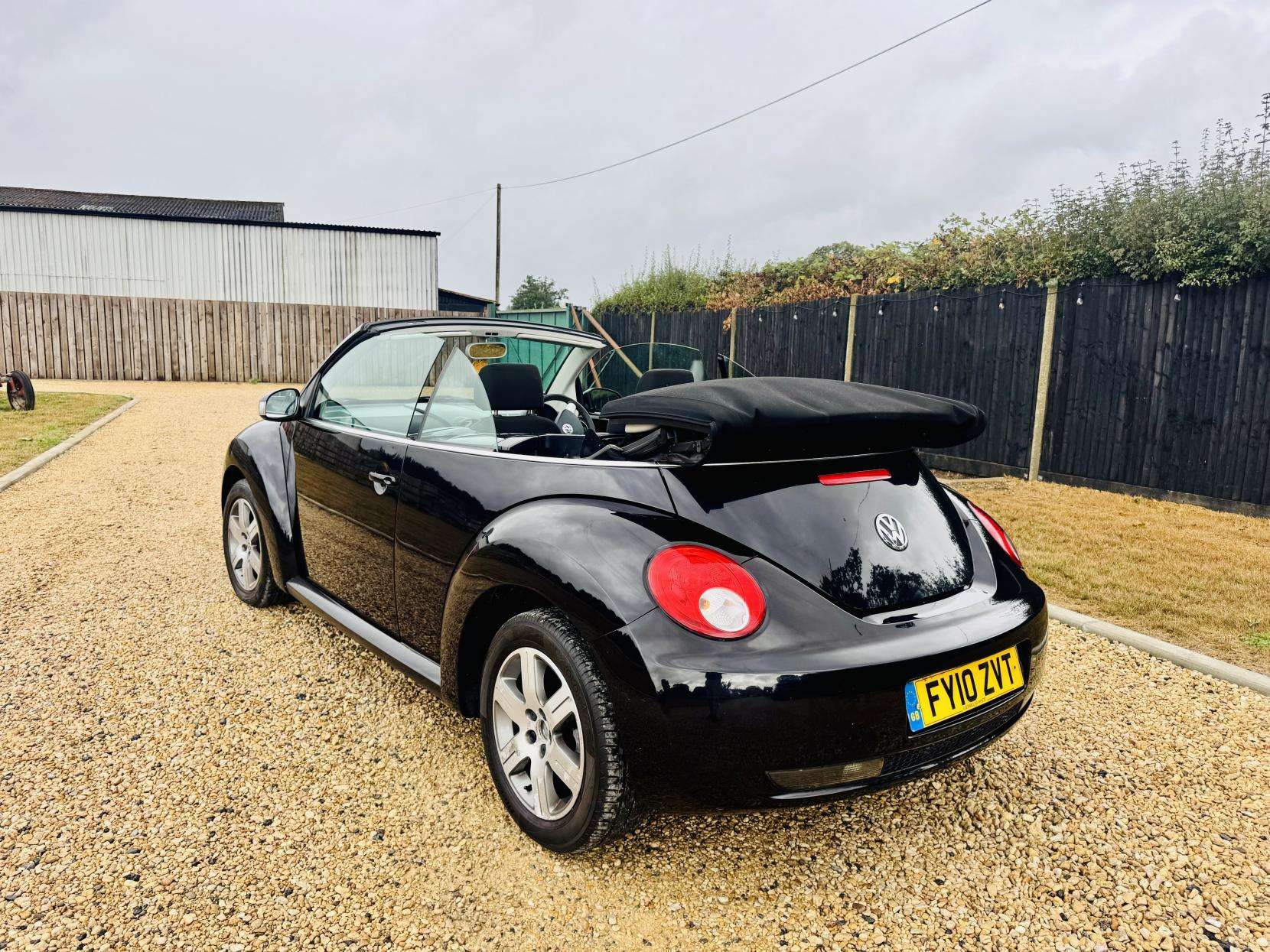2010 VOLKSWAGEN BEETLE 2010 VOLKSWAGEN BEETLE