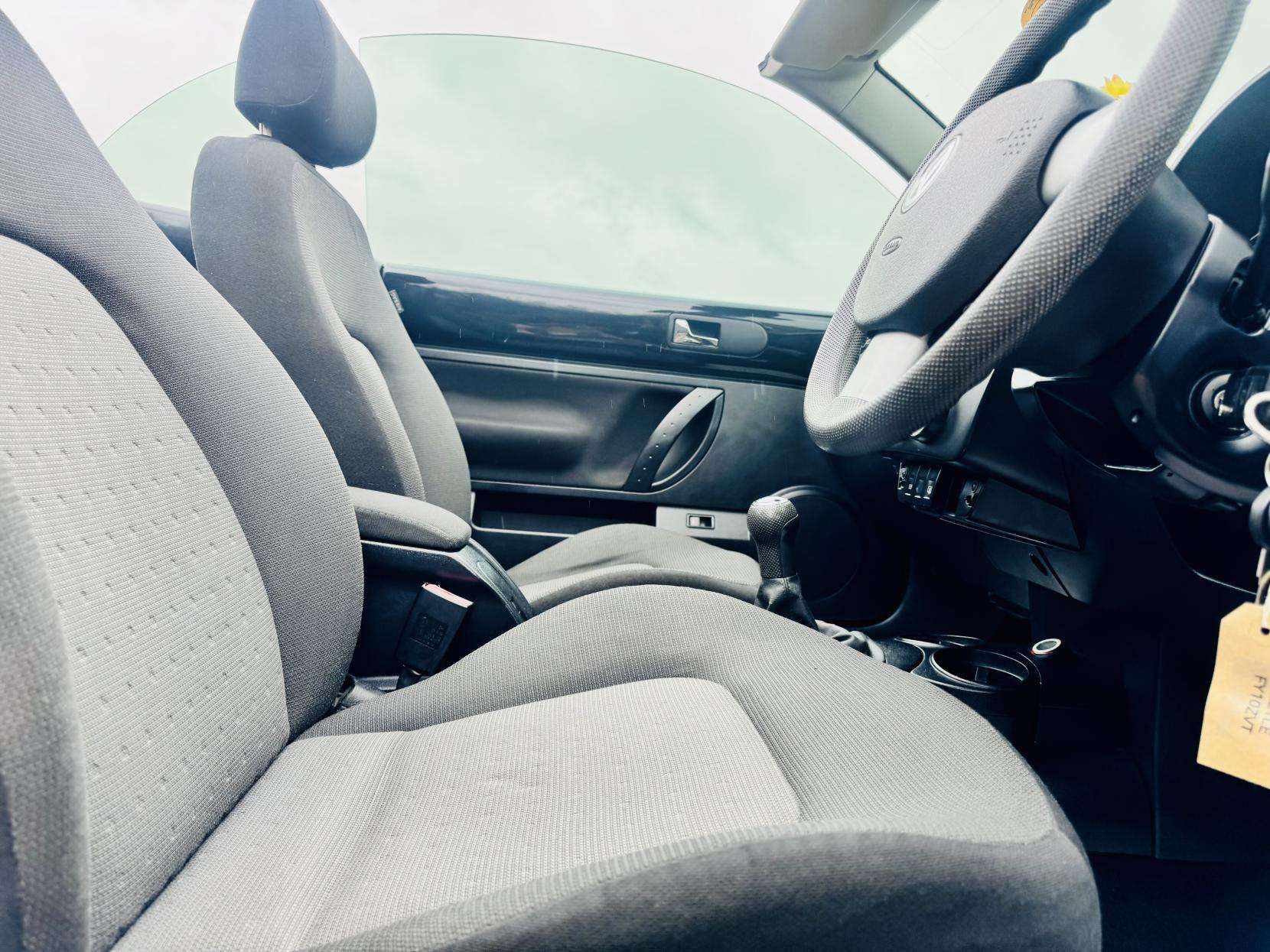 2010 VOLKSWAGEN BEETLE 2010 VOLKSWAGEN BEETLE