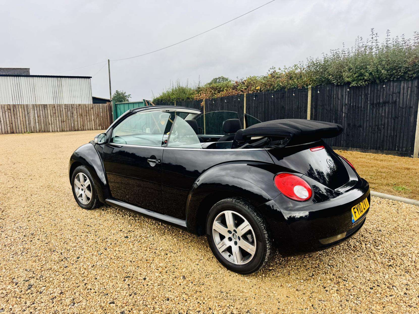2010 VOLKSWAGEN BEETLE 2010 VOLKSWAGEN BEETLE