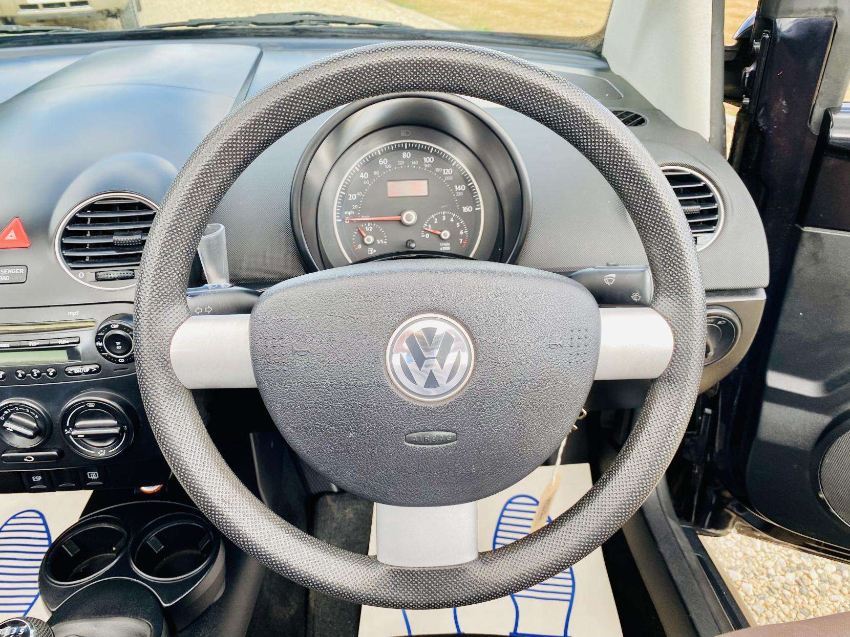 2010 VOLKSWAGEN BEETLE 2010 VOLKSWAGEN BEETLE