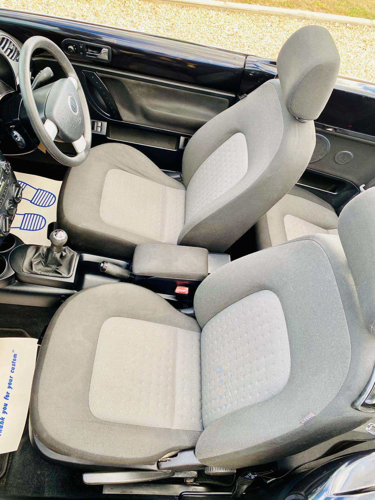 2010 VOLKSWAGEN BEETLE 2010 VOLKSWAGEN BEETLE