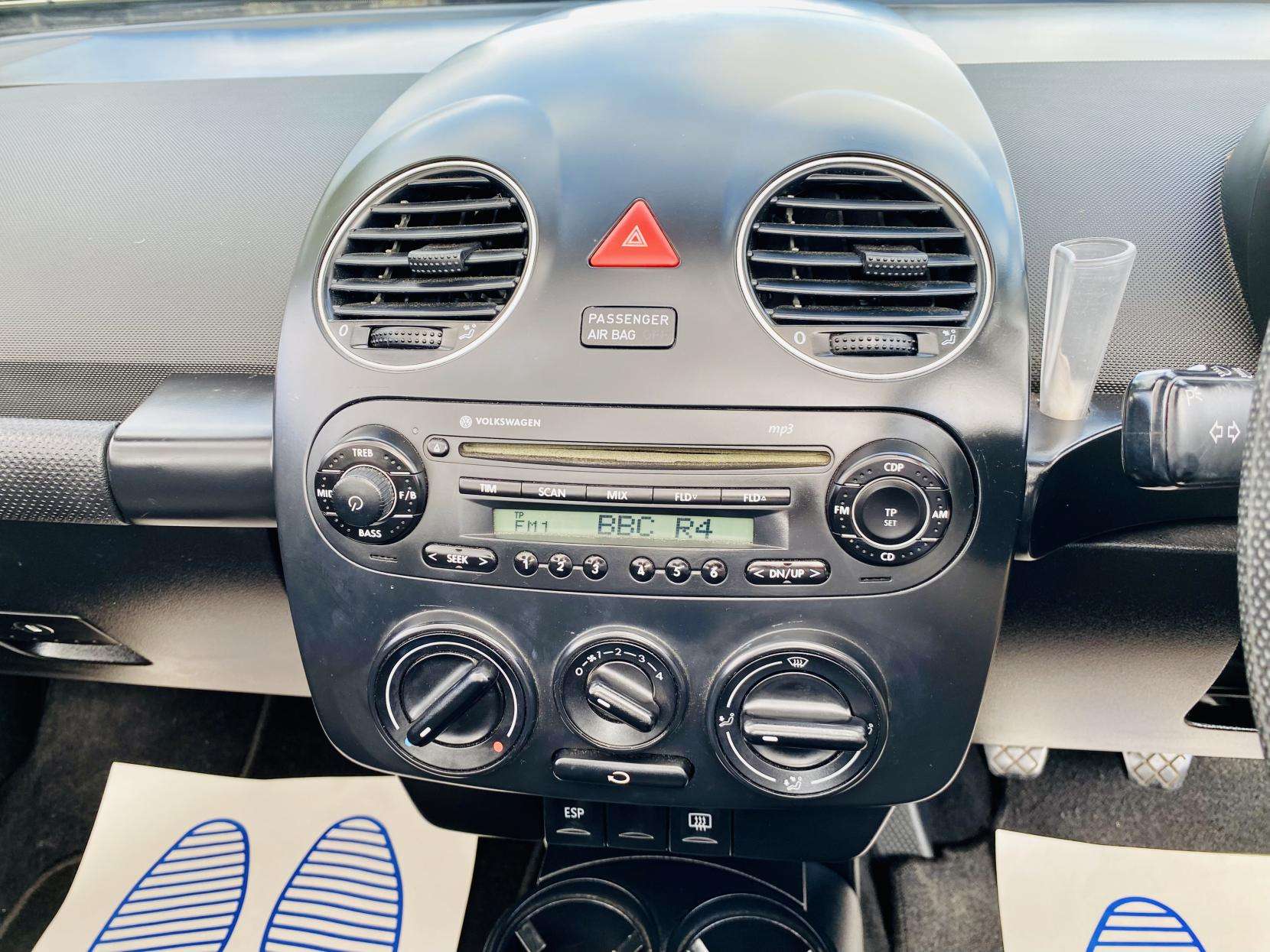 2010 VOLKSWAGEN BEETLE 2010 VOLKSWAGEN BEETLE