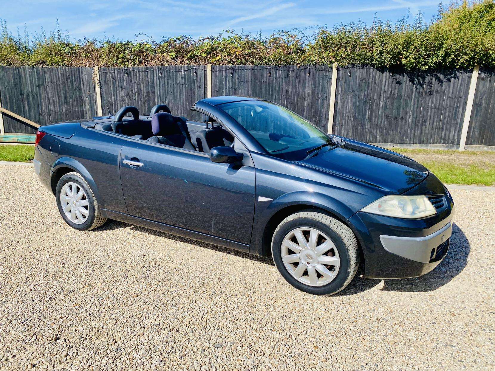 2006 RENAULT MEGANE 2006 RENAULT MEGANE