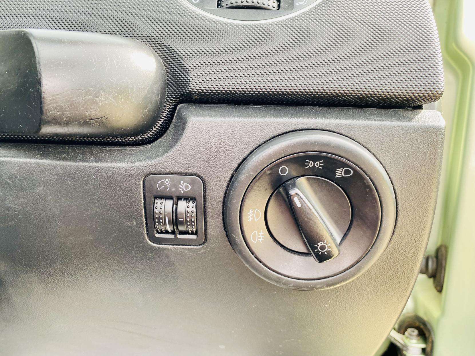 2006 VOLKSWAGEN BEETLE 2006 VOLKSWAGEN BEETLE
