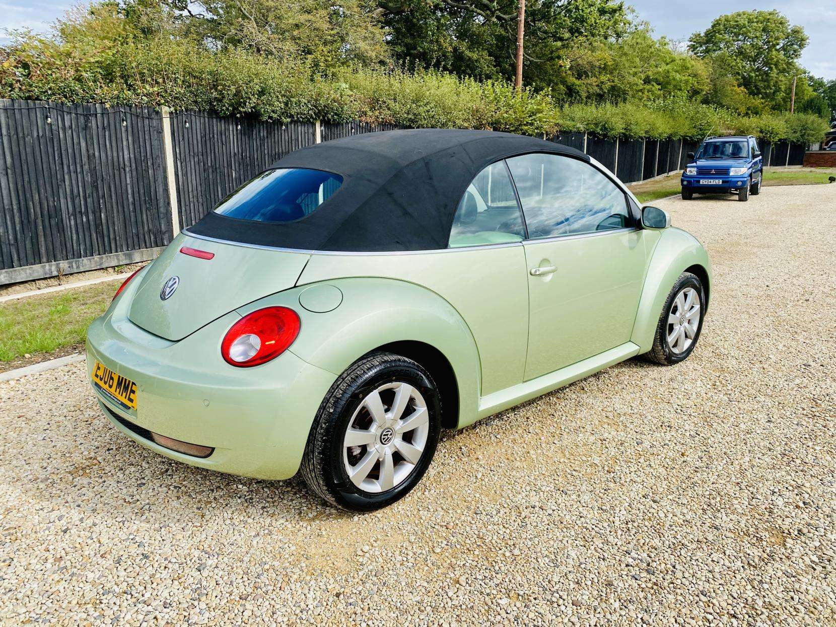 2006 VOLKSWAGEN BEETLE 2006 VOLKSWAGEN BEETLE