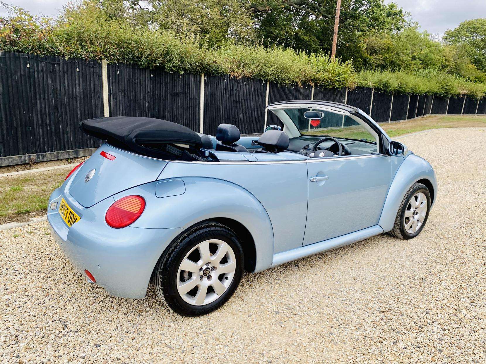 A 2003 VOLKSWAGEN BEETLE 2.0 S Cabriolet 2dr Petrol Auto Euro 4 (115 ps) A 2003 VOLKSWAGEN BEETLE 2.0 S Cabriolet 2dr Petrol Auto Euro 4 (115 ps)