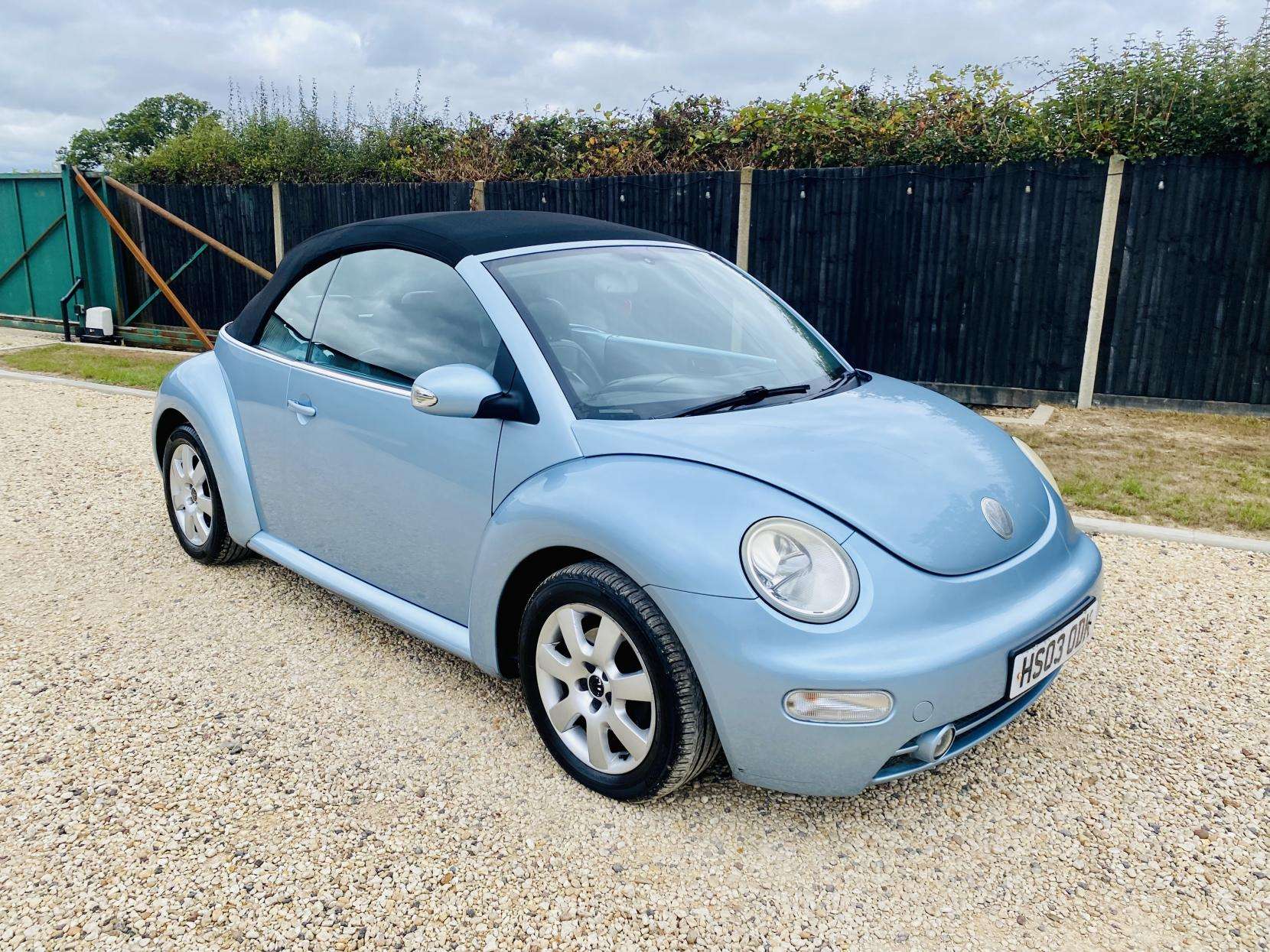 A 2003 VOLKSWAGEN BEETLE 2.0 S Cabriolet 2dr Petrol Auto Euro 4 (115 ps) A 2003 VOLKSWAGEN BEETLE 2.0 S Cabriolet 2dr Petrol Auto Euro 4 (115 ps)