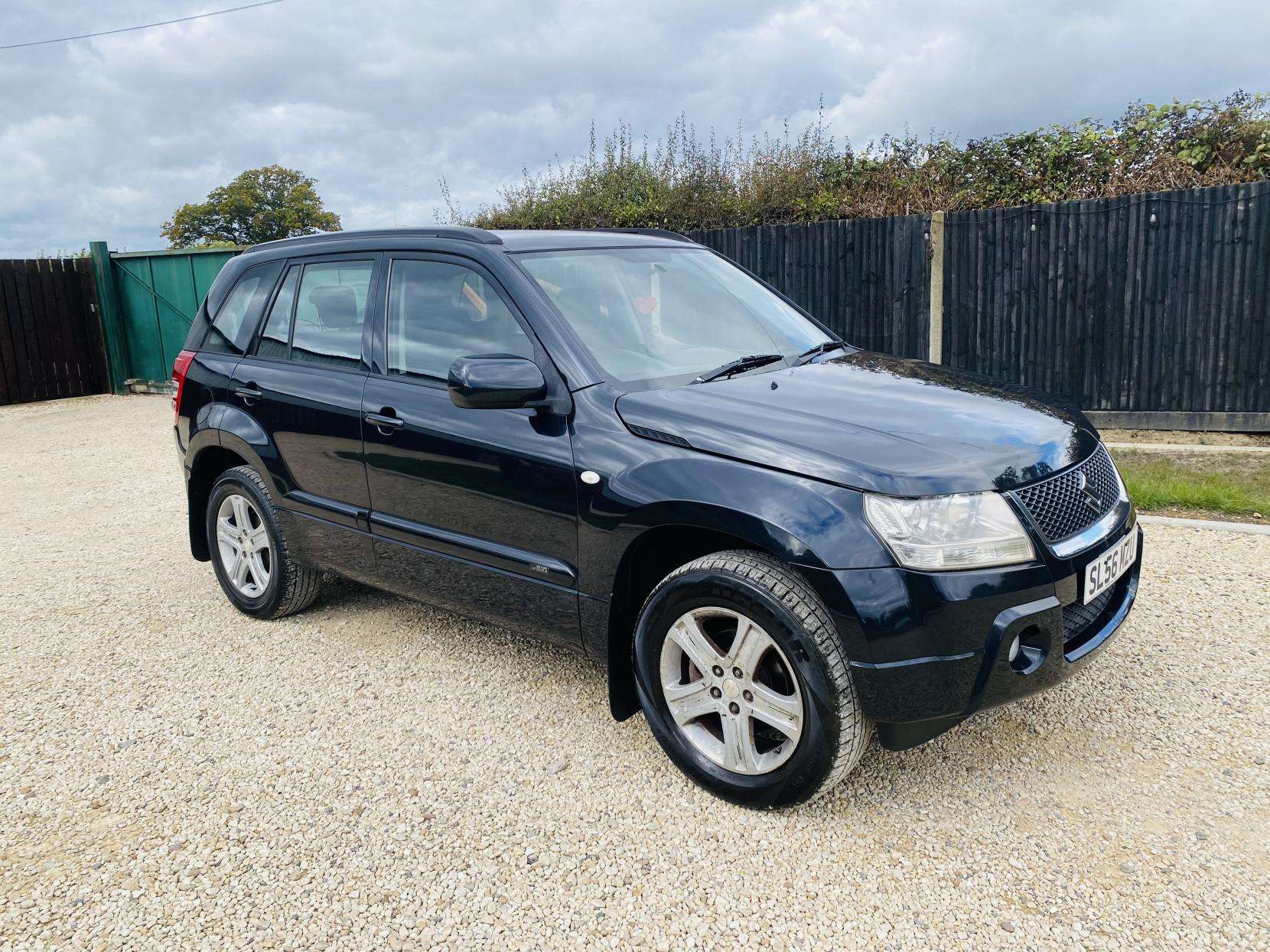 A 2006 SUZUKI GRAND VITARA 2.0 16V SUV 5dr Petrol Manual 4WD Euro 4 (140 ps) A 2006 SUZUKI GRAND VITARA 2.0 16V SUV 5dr Petrol Manual 4WD Euro 4 (140 ps)