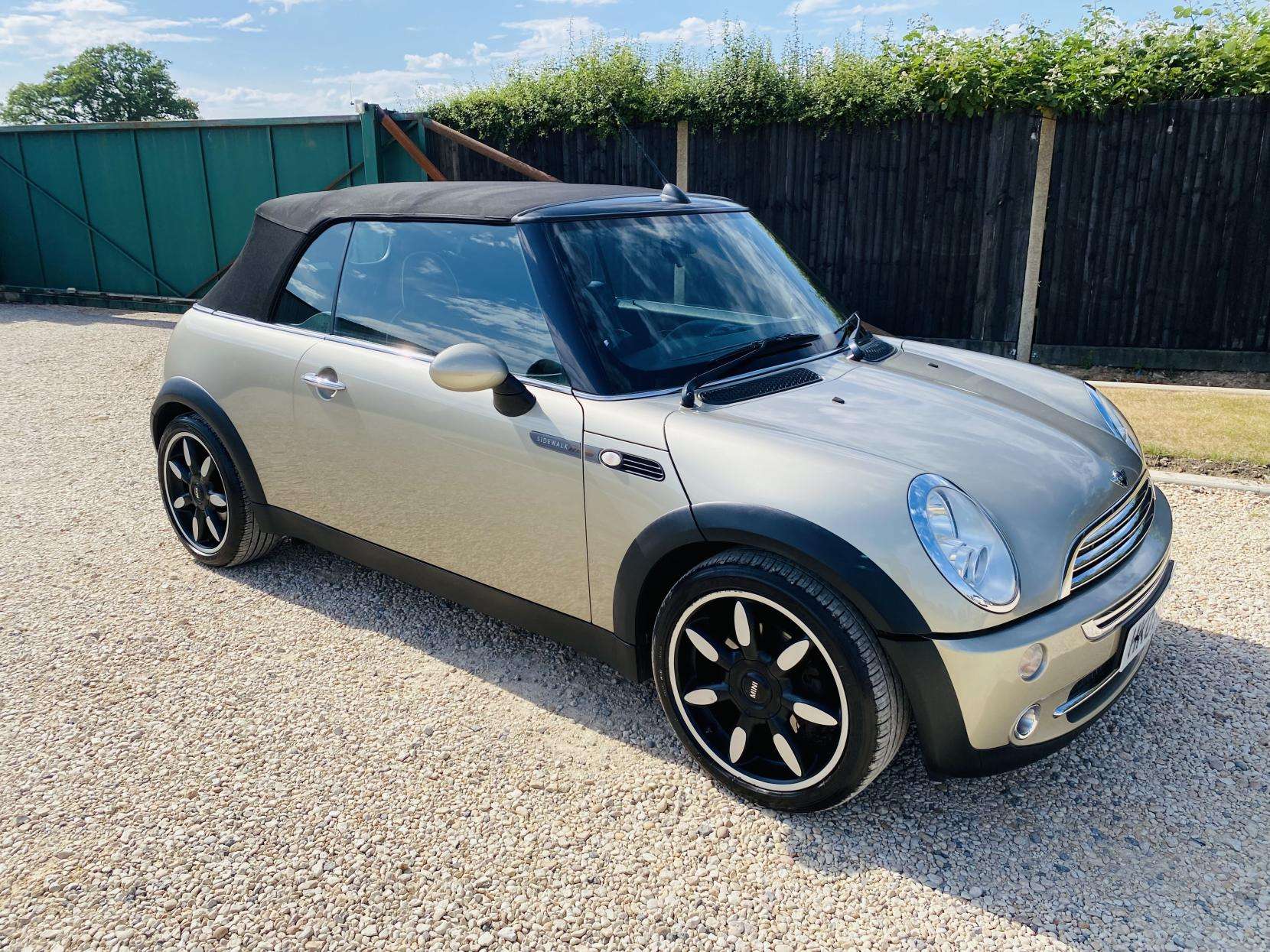 A 2007 MINI CONVERTIBLE 1.6 One Sidewalk Convertible 2dr Petrol Manual Euro 4 (90 ps) A 2007 MINI CONVERTIBLE 1.6 One Sidewalk Convertible 2dr Petrol Manual Euro 4 (90 ps)