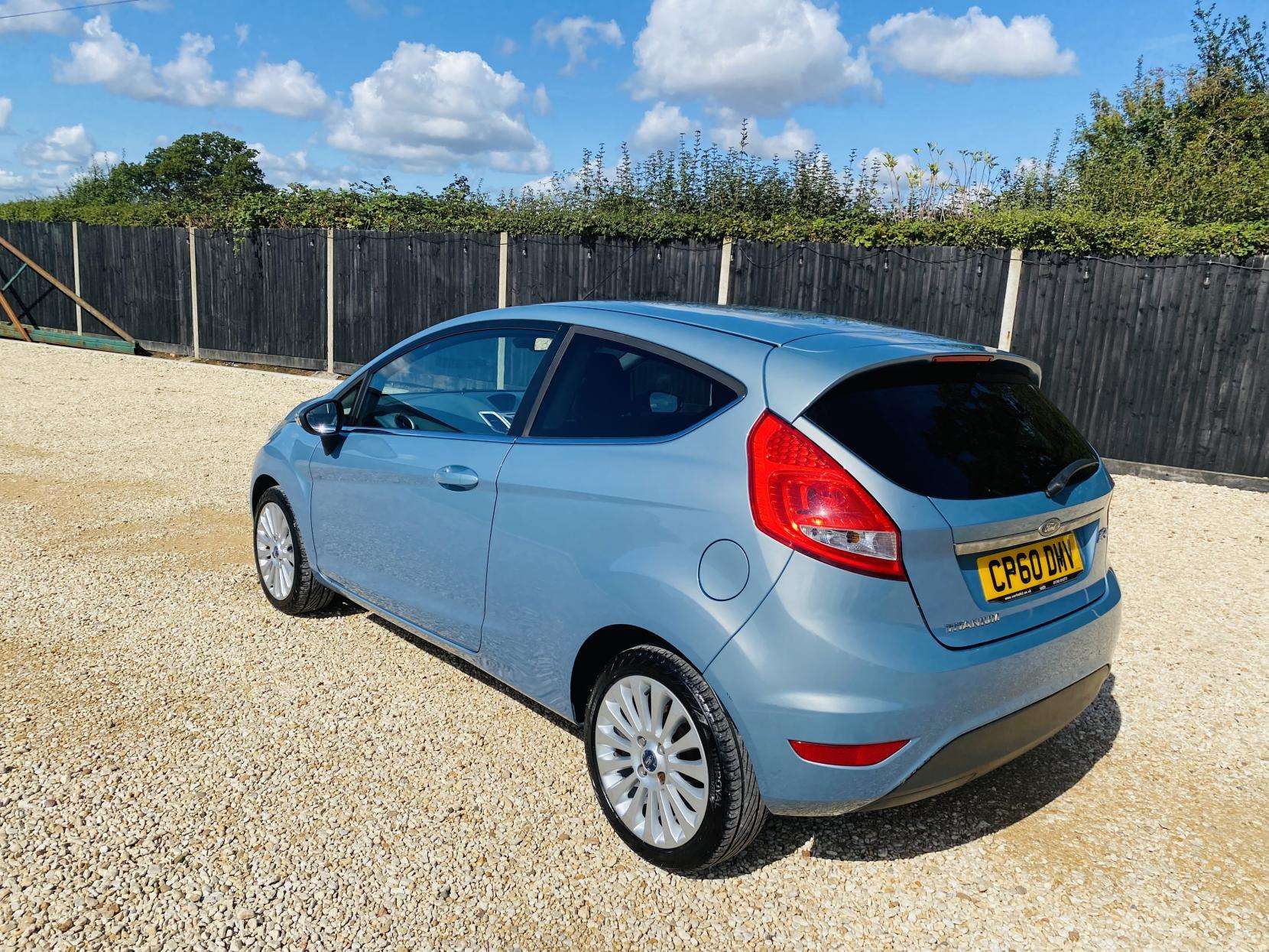 2010 FORD FIESTA 2010 FORD FIESTA