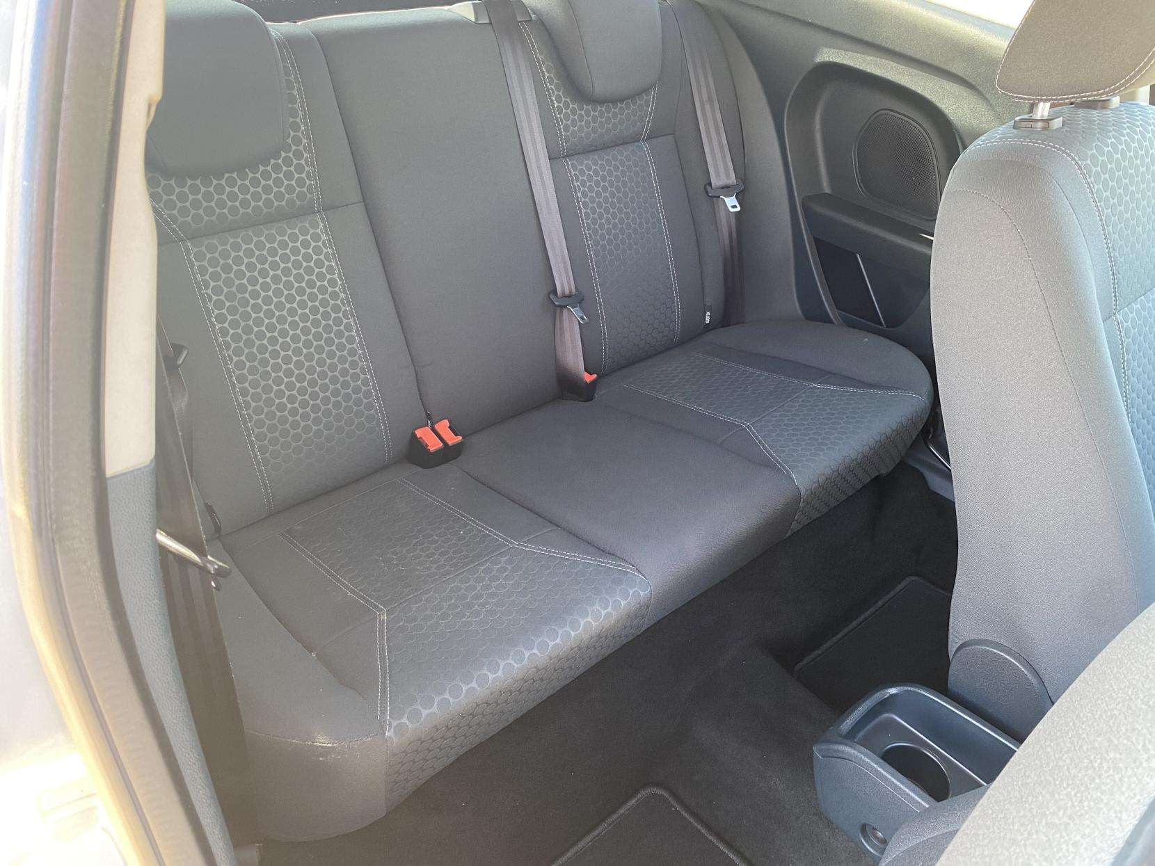 2010 FORD FIESTA 2010 FORD FIESTA