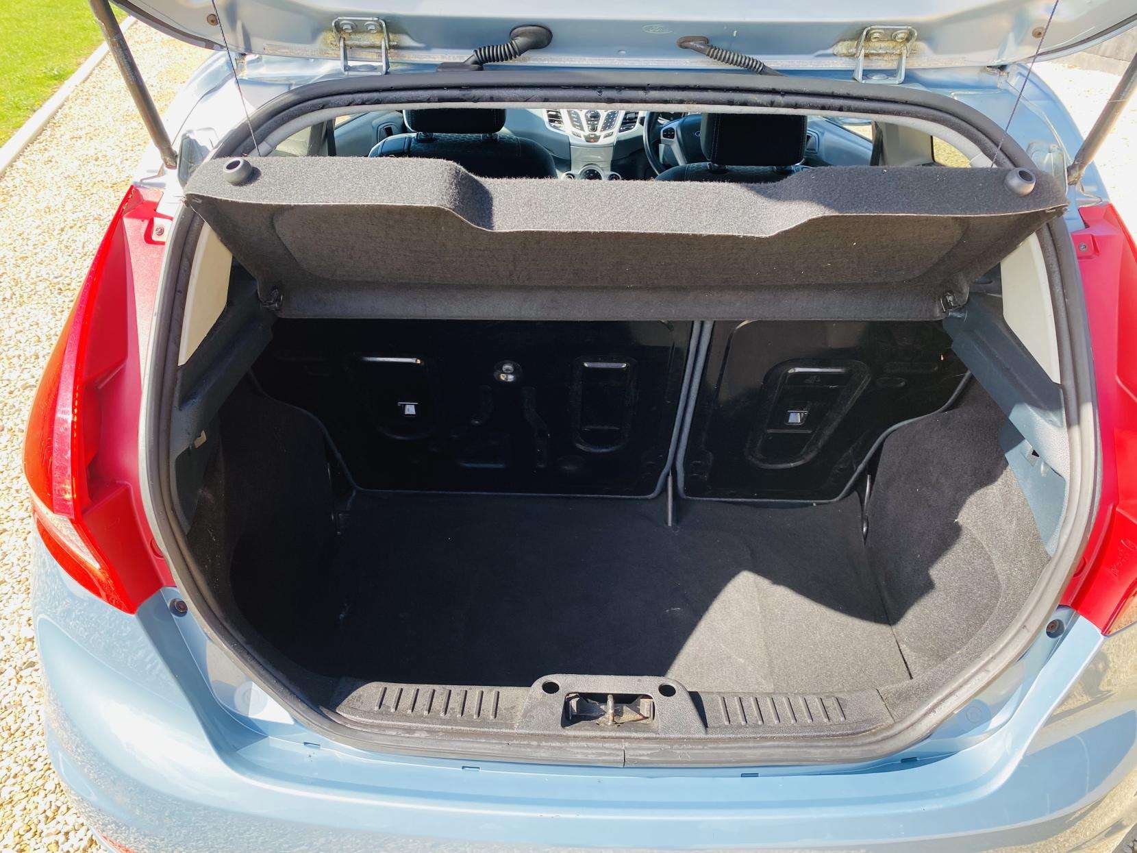 2010 FORD FIESTA 2010 FORD FIESTA