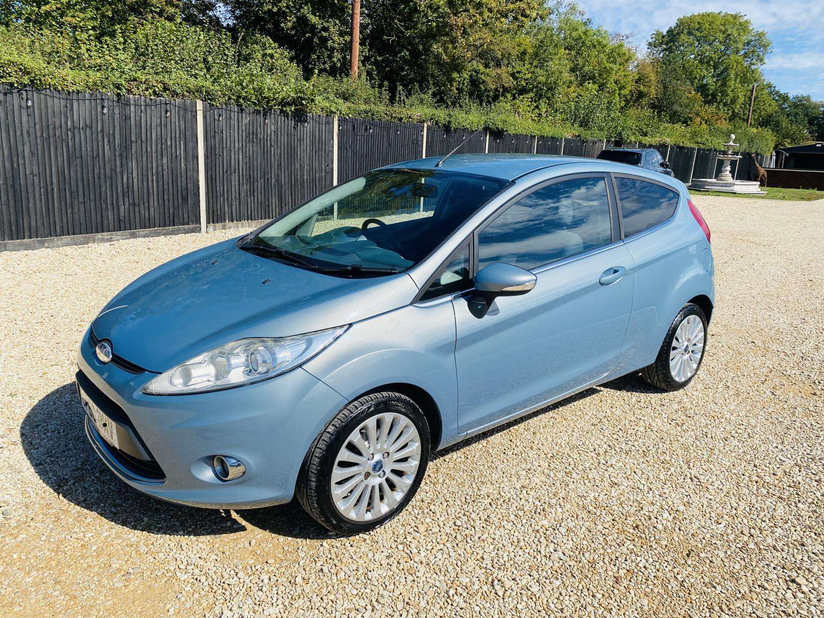 2010 FORD FIESTA 2010 FORD FIESTA