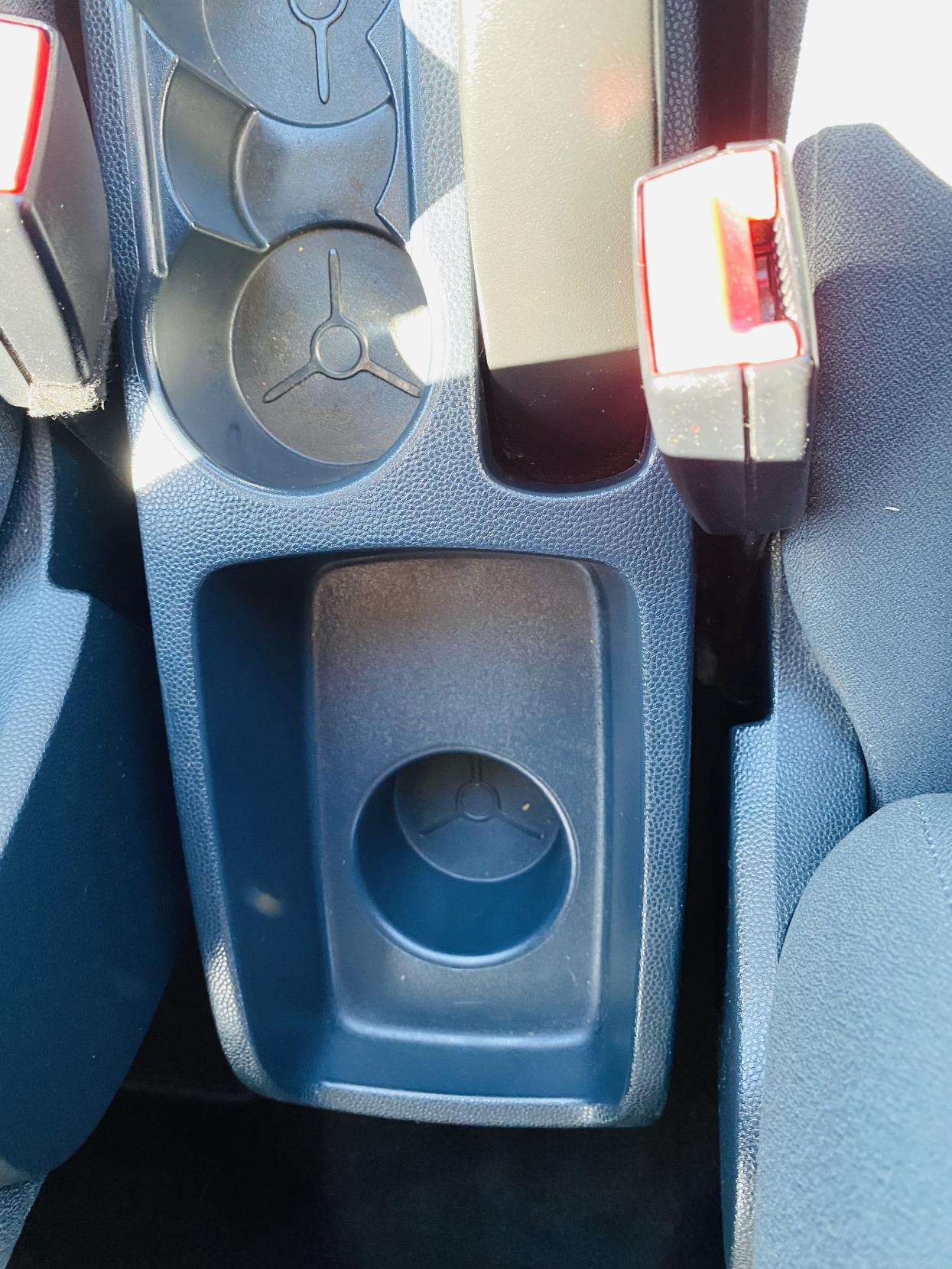 2010 FORD FIESTA 2010 FORD FIESTA