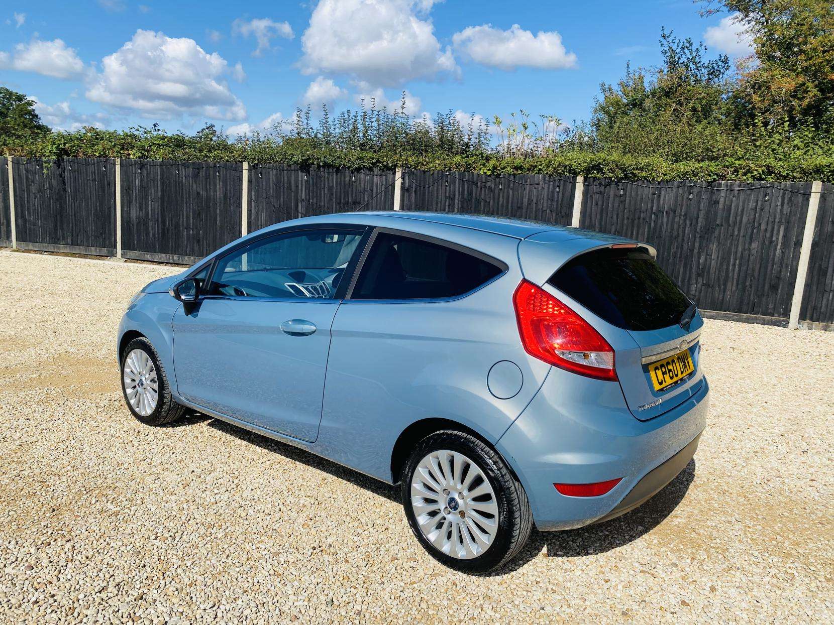 2010 FORD FIESTA 2010 FORD FIESTA