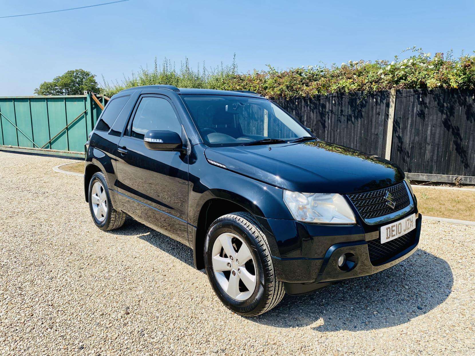 A 2010 SUZUKI GRAND VITARA SZ4 A 2010 SUZUKI GRAND VITARA SZ4