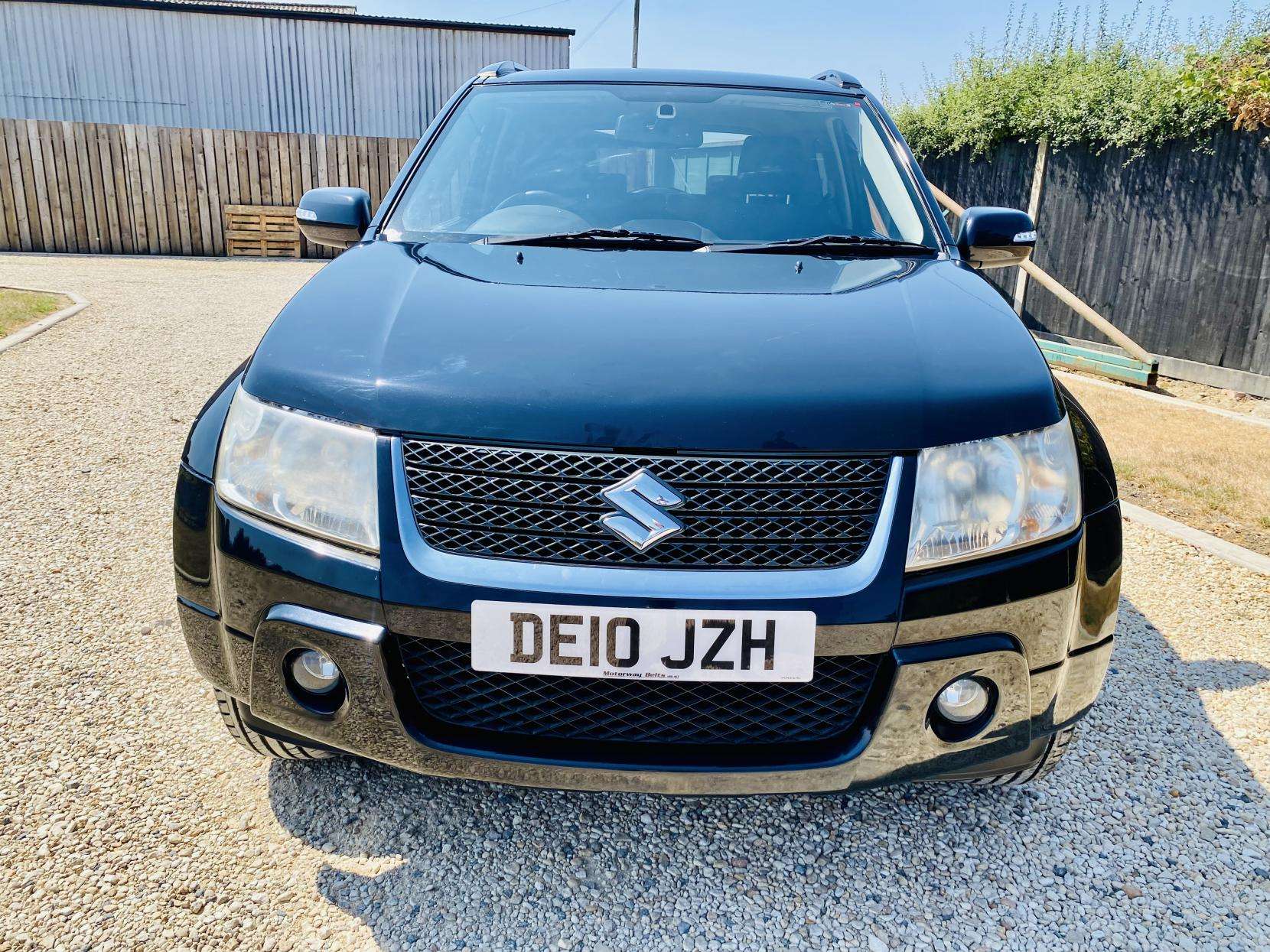 A 2010 SUZUKI GRAND VITARA SZ4 A 2010 SUZUKI GRAND VITARA SZ4