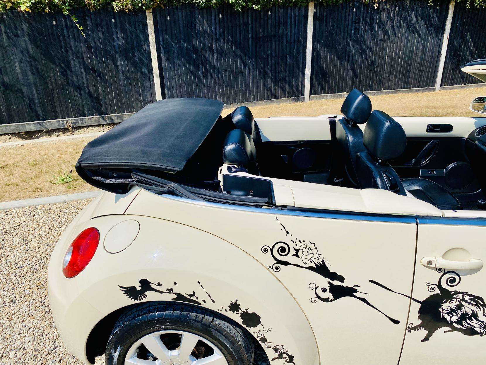 A 2007 VOLKSWAGEN BEETLE 2.0 S Cabriolet 2dr Petrol Manual Euro 4 (115 ps) A 2007 VOLKSWAGEN BEETLE 2.0 S Cabriolet 2dr Petrol Manual Euro 4 (115 ps)