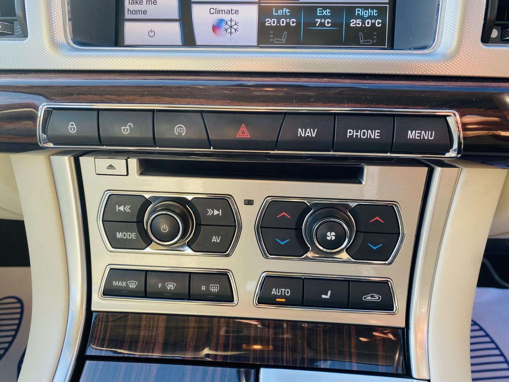 2015 JAGUAR XF 2015 JAGUAR XF