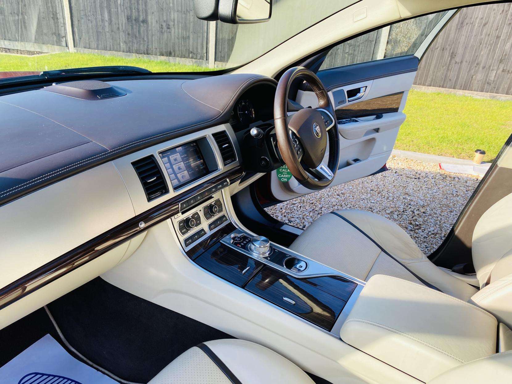 2015 JAGUAR XF 2015 JAGUAR XF