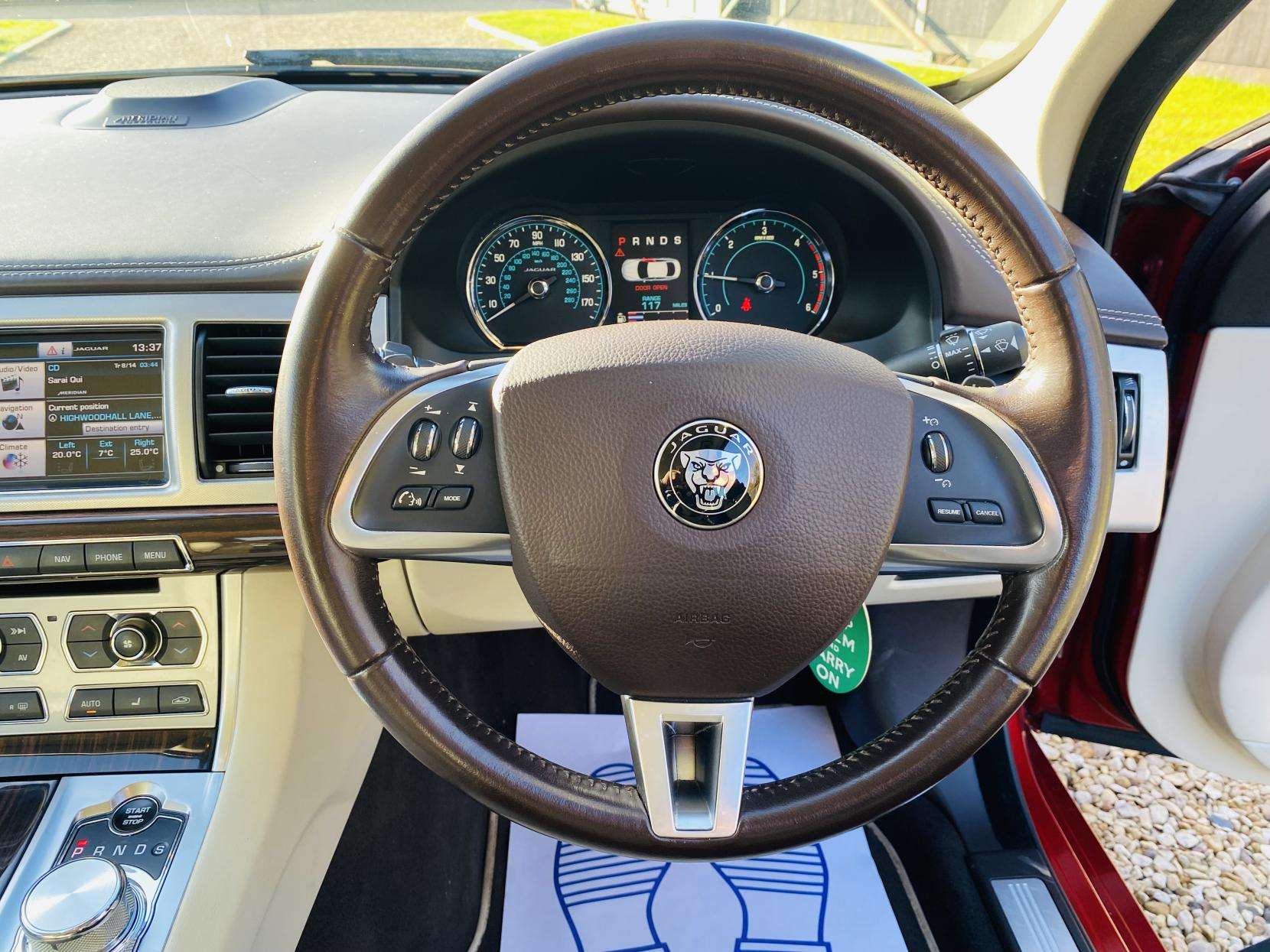 2015 JAGUAR XF 2015 JAGUAR XF