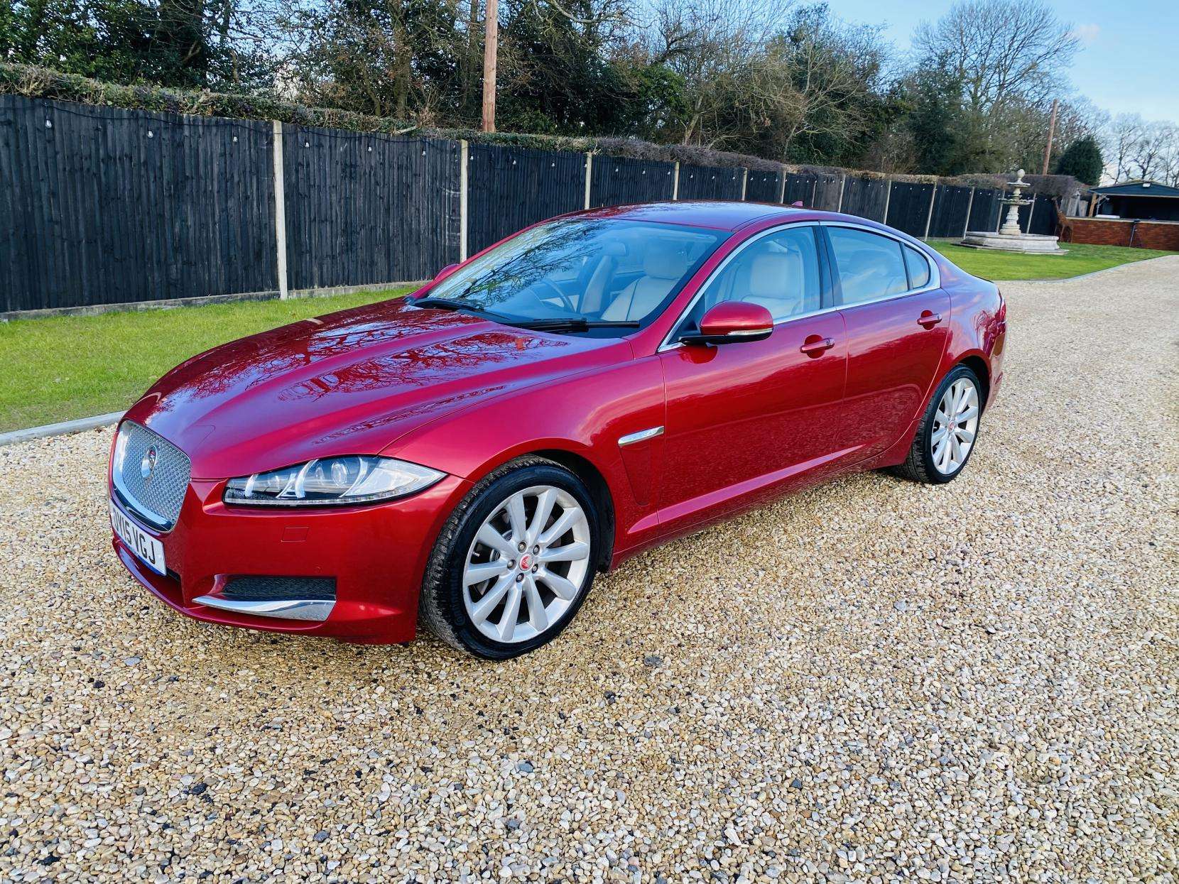 2015 JAGUAR XF 2015 JAGUAR XF
