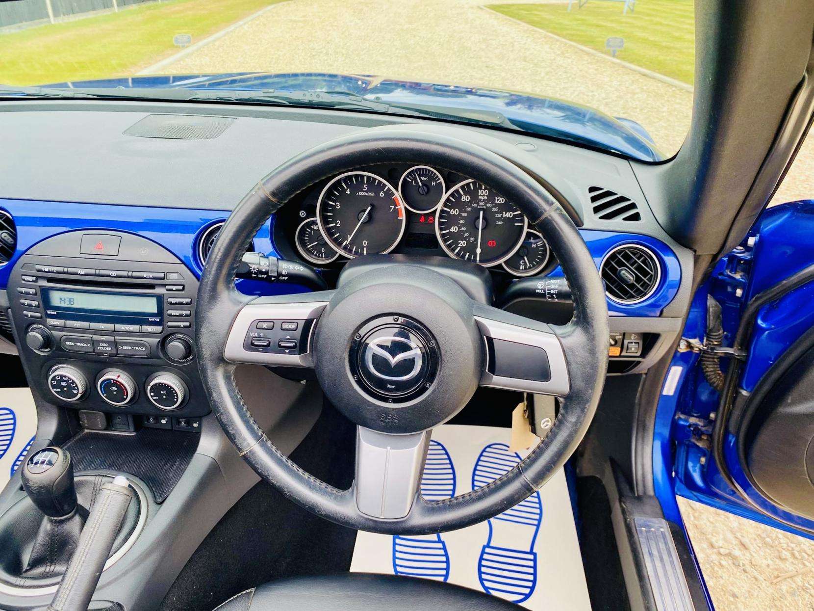 2010 MAZDA MX-5 2010 MAZDA MX-5