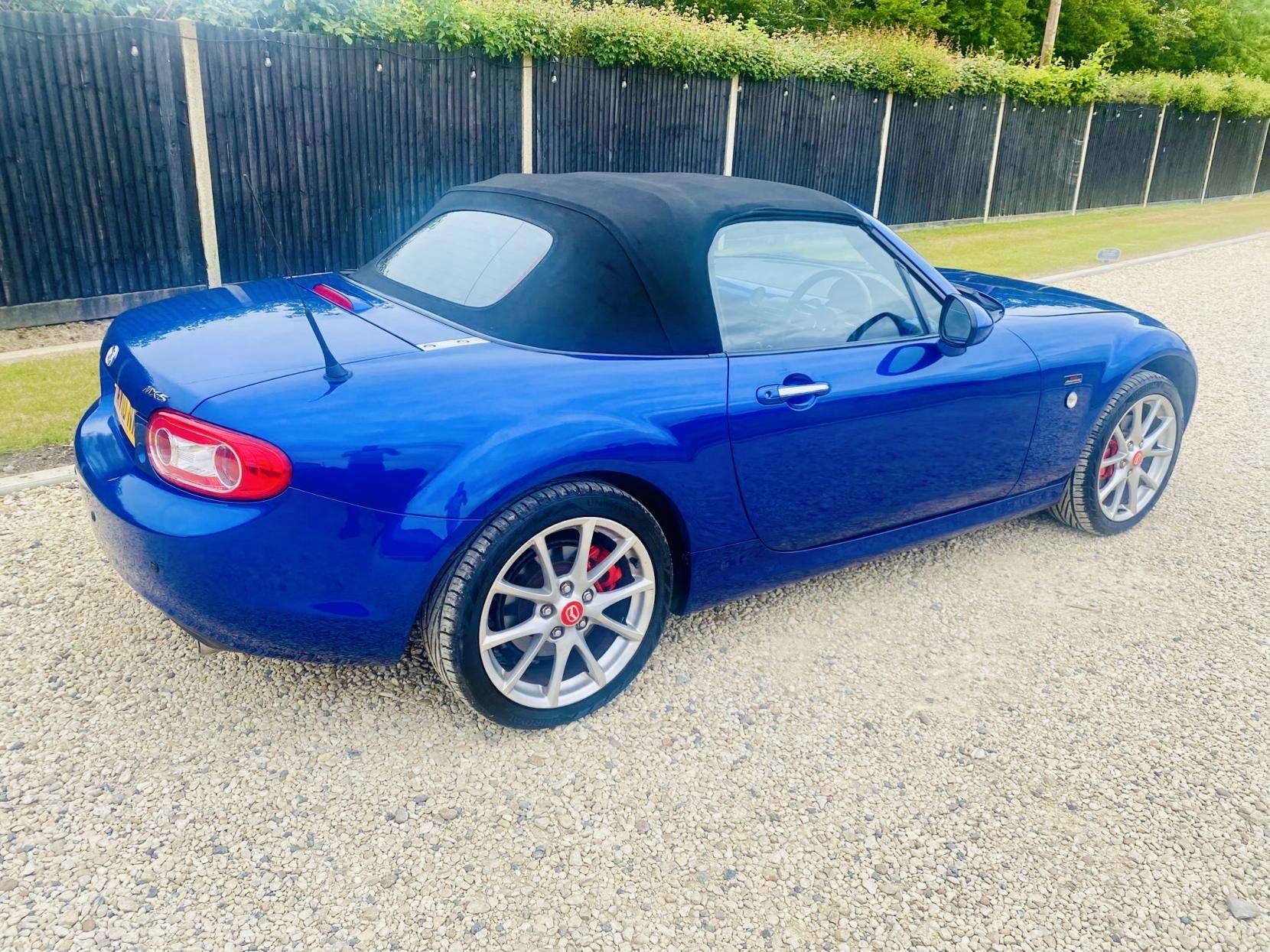 2010 MAZDA MX-5 2010 MAZDA MX-5